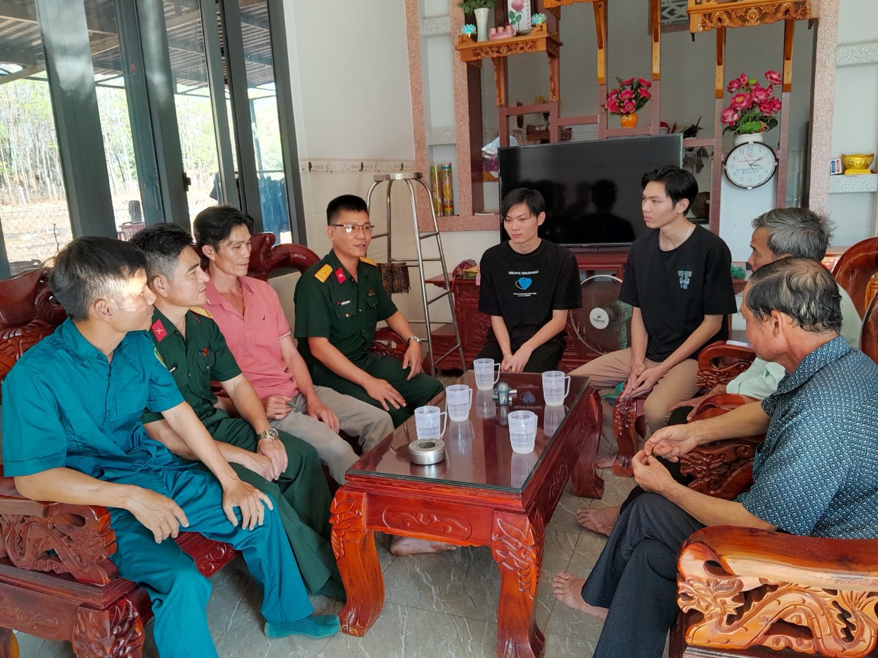 Chia sẻ của 2 anh em song sinh viết đơn t&igrave;nh nguyện nhập ngũ- Ảnh 4.