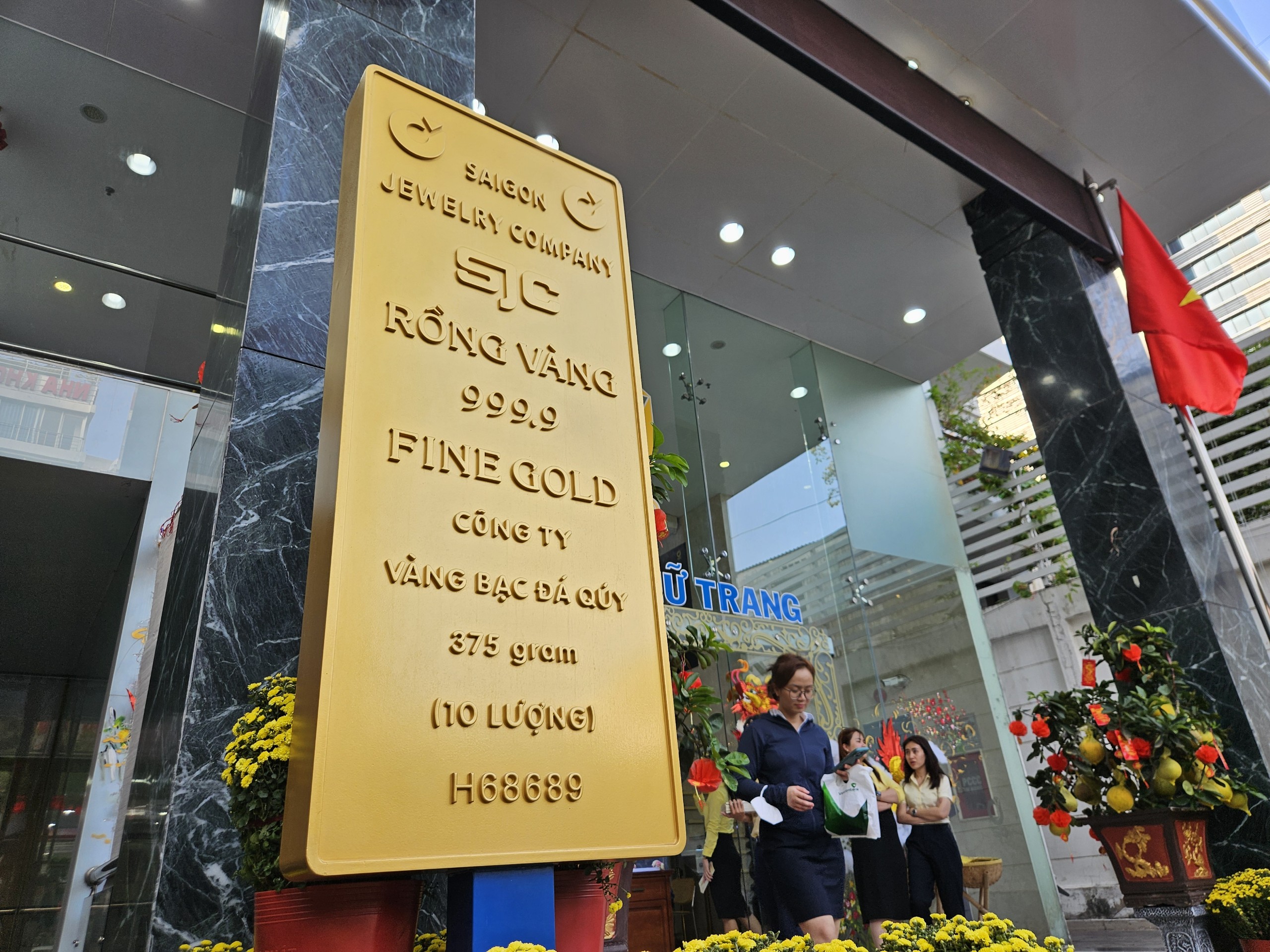 Động th&aacute;i mới của Ng&acirc;n h&agrave;ng Nh&agrave; nước về quản l&yacute; thị trường v&agrave;ng- Ảnh 1.