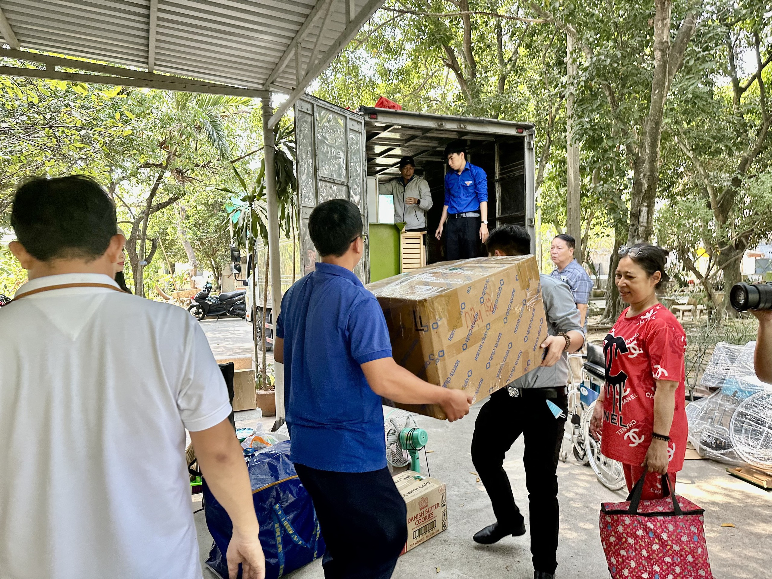 Mạc Can, Diệu Hiền, Huỳnh Thanh Tr&agrave; v&agrave; c&aacute;c nghệ sĩ l&atilde;o th&agrave;nh 
