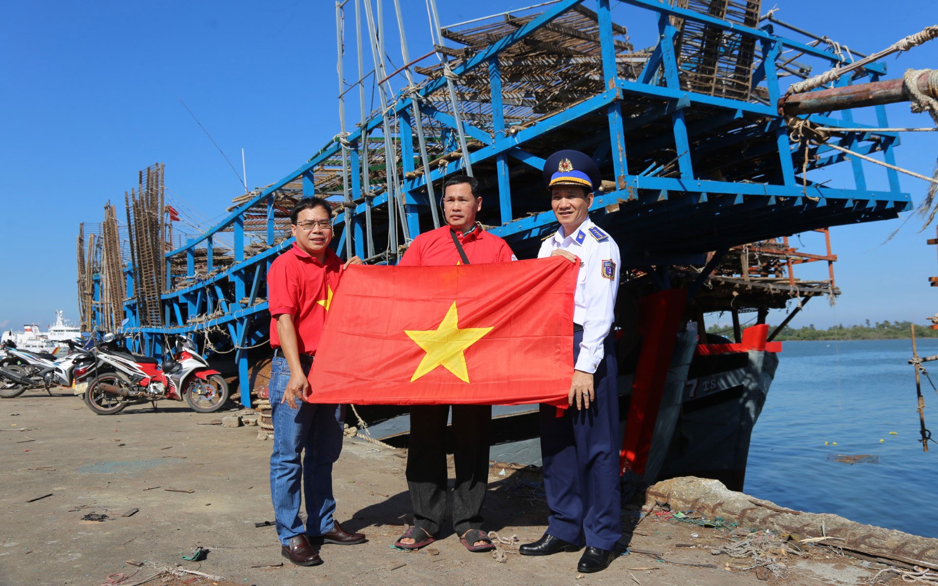 Điểm tựa vững chắc, tin cậy của ngư dân