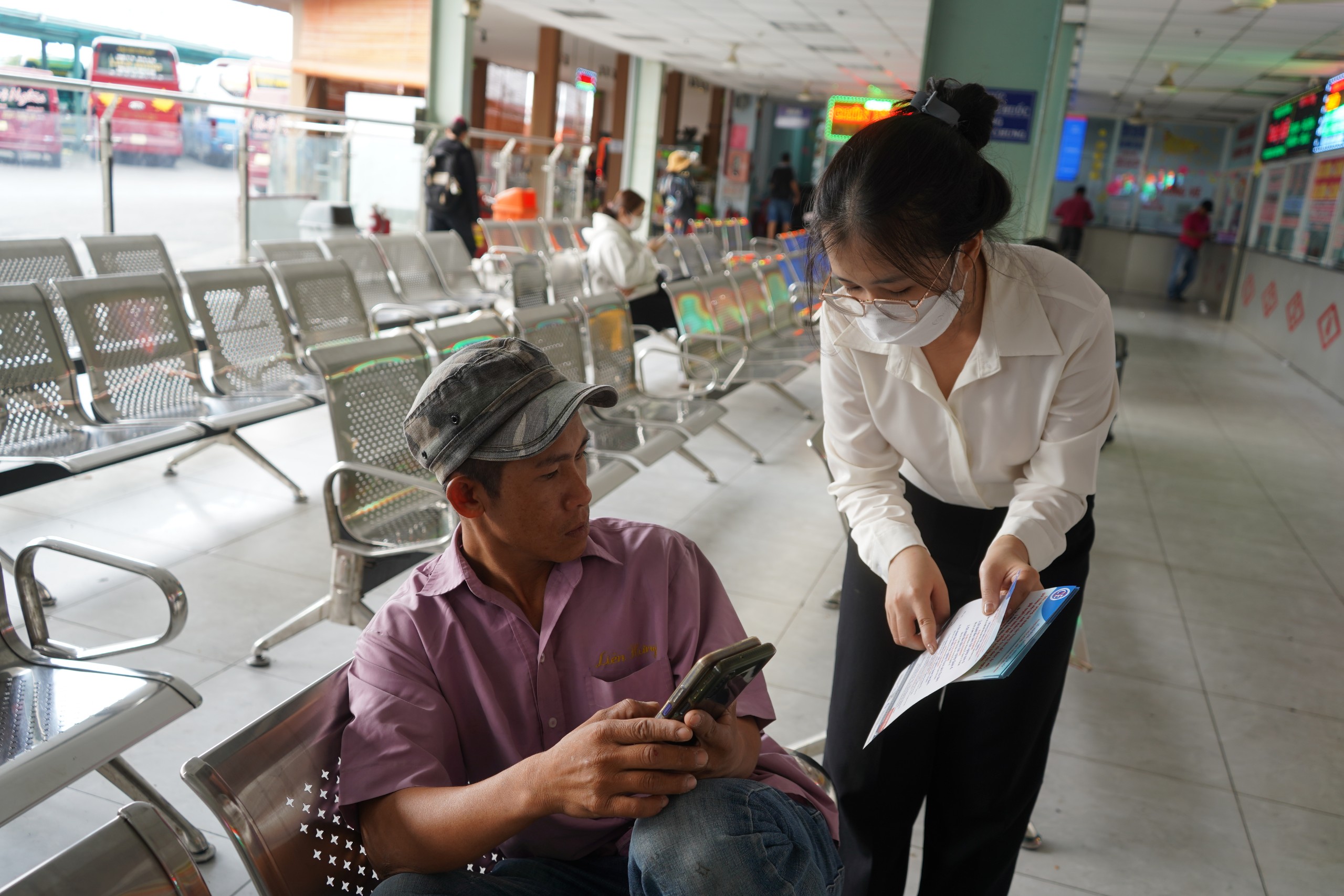 Lương cao, đãi ngộ tốt, doanh nghiệp vẫn khó tuyển lao động phổ thông- Ảnh 1.