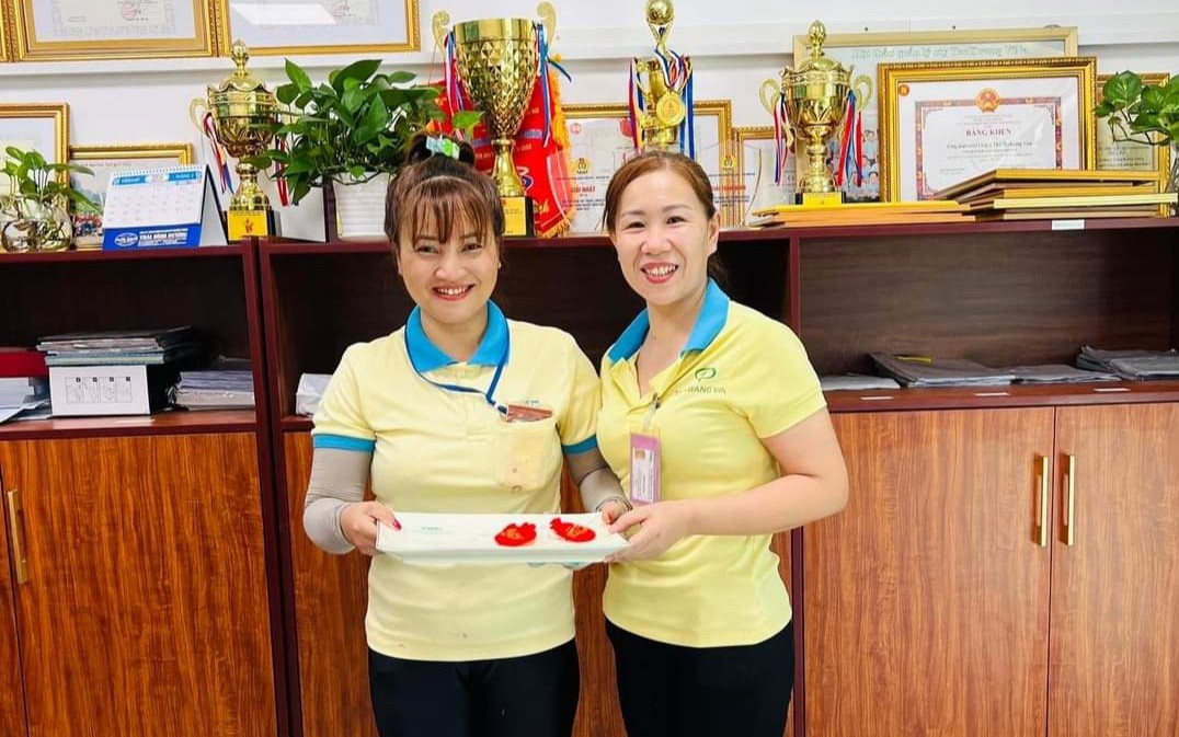 Đầu năm, một doanh nghiệp tặng 44 chỉ vàng may mắn cho công nhân