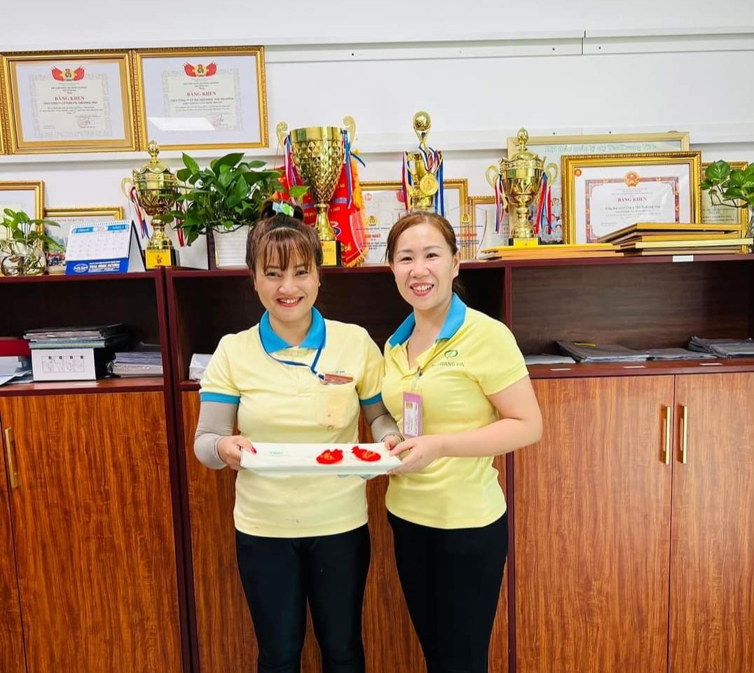 Đầu năm, một doanh nghiệp tặng 44 chỉ vàng may mắn cho công nhân- Ảnh 3.