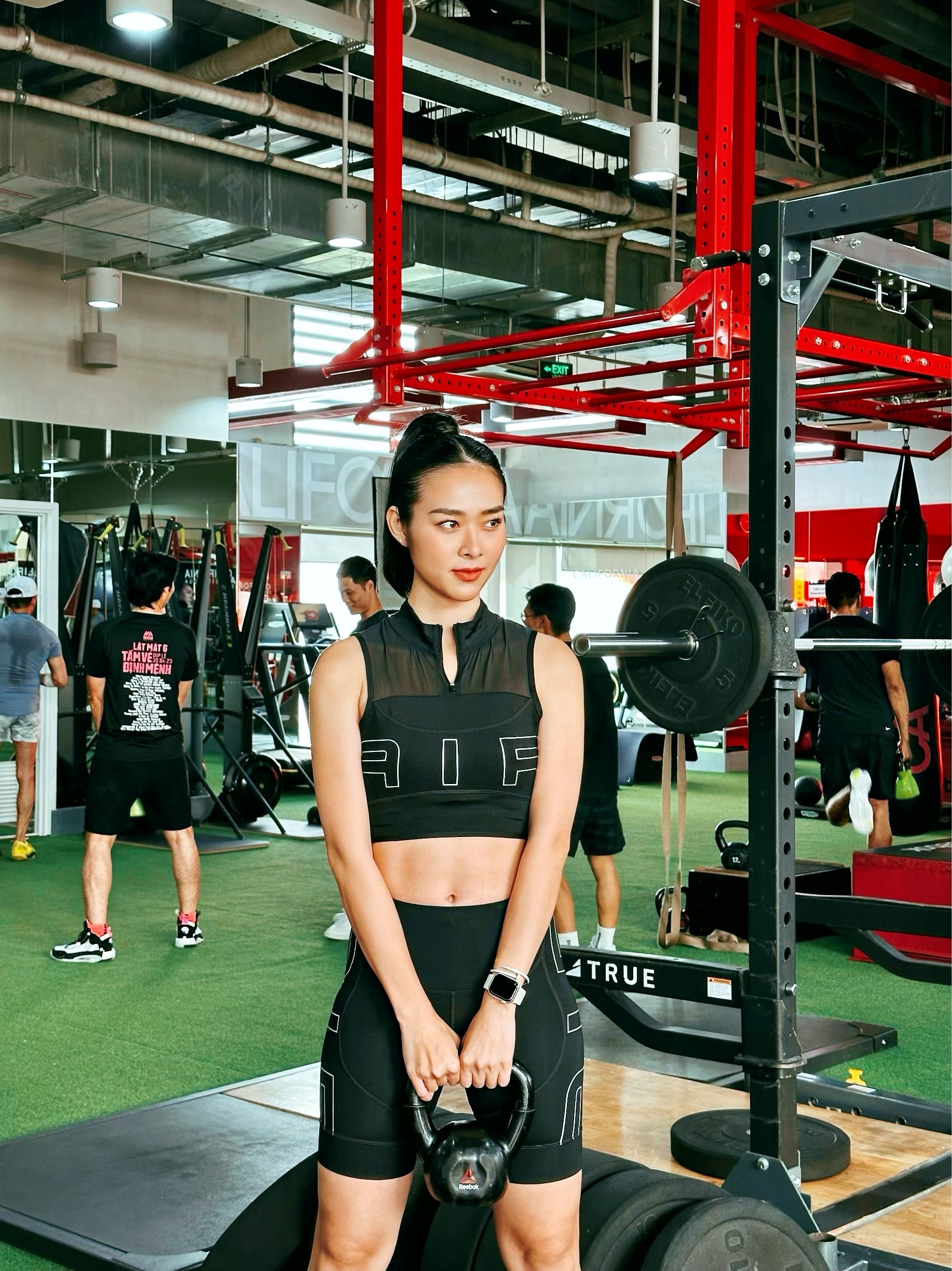 Diệp Bảo Ngọc từ tượng Mai Vàng đến giải chạy half marathon