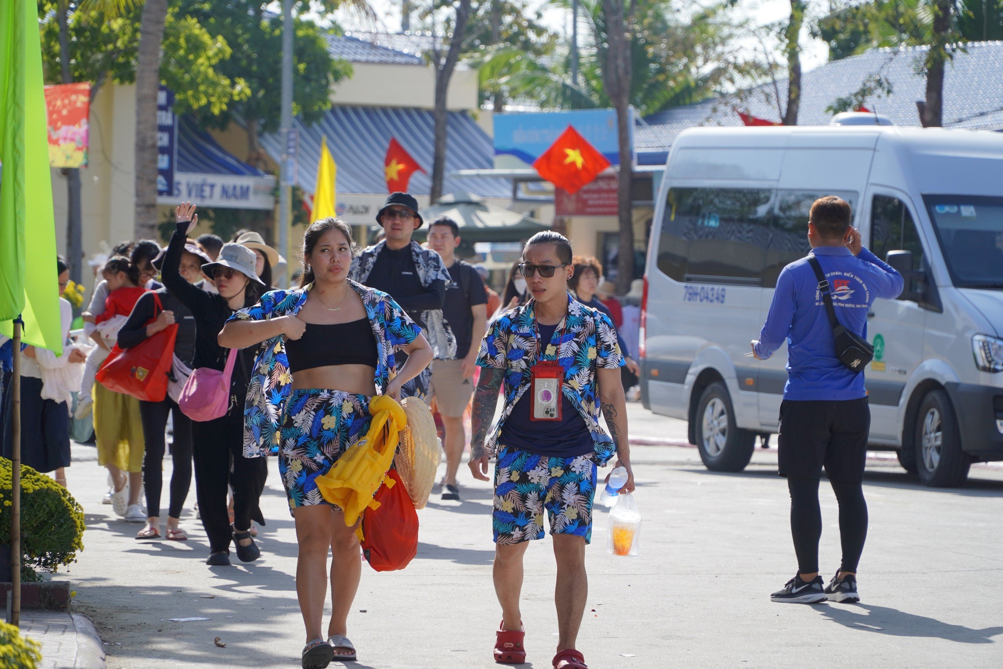 CẦN CHIẾN LƯỢC Đ&Oacute;N KH&Aacute;CH TRUNG QUỐC (*): Tăng cường x&uacute;c tiến, l&agrave;m mới điểm đến- Ảnh 1.