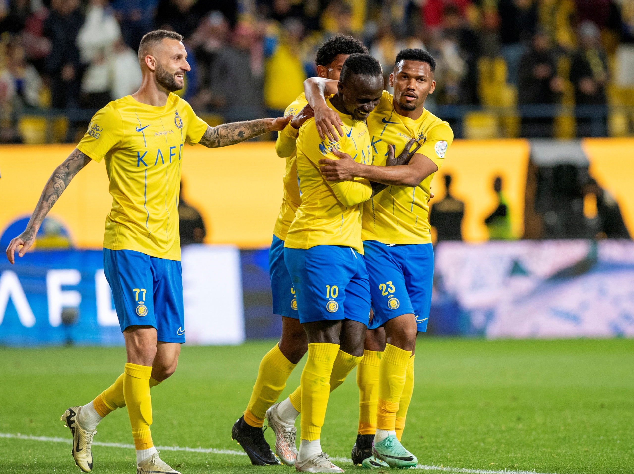 Thiếu Ronaldo, Al-Nassr kh&ocirc;ng thể đ&aacute;nh bại Al-Hazem trong trận cầu 8 b&agrave;n- Ảnh 2.