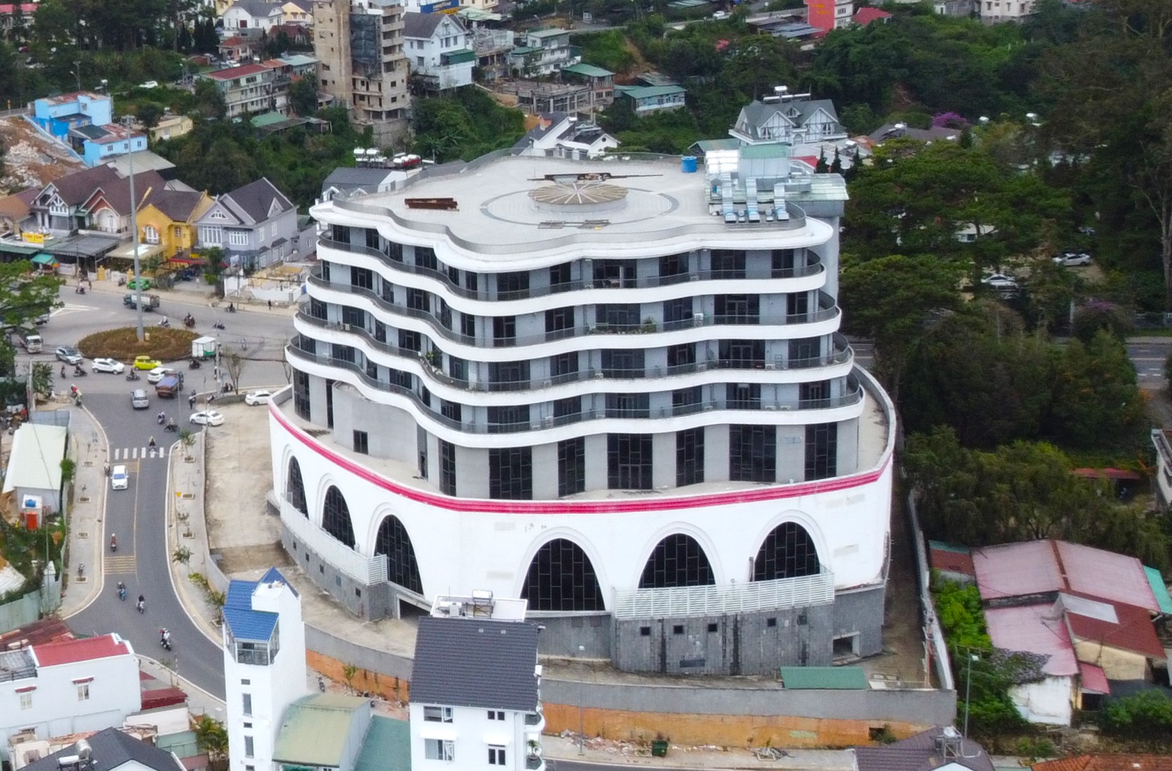Nhiều sở ng&agrave;nh 