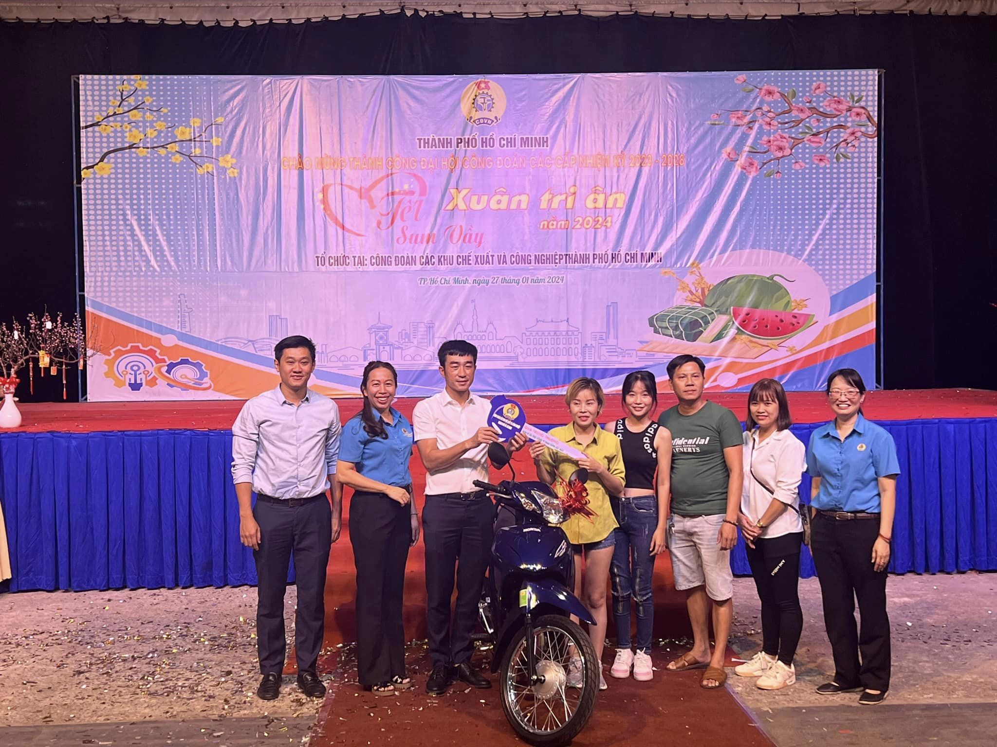 Nhiều mô hình chăm lo Tết cho công nhân độc đáo, thiết thực- Ảnh 4.