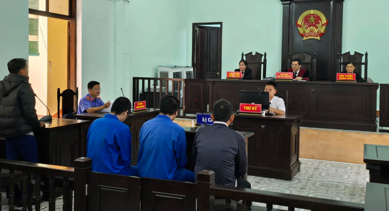 Vụ án mua bán thận: Tình thương đặt nhầm chỗ, 1 người lãnh án tù- Ảnh 1.