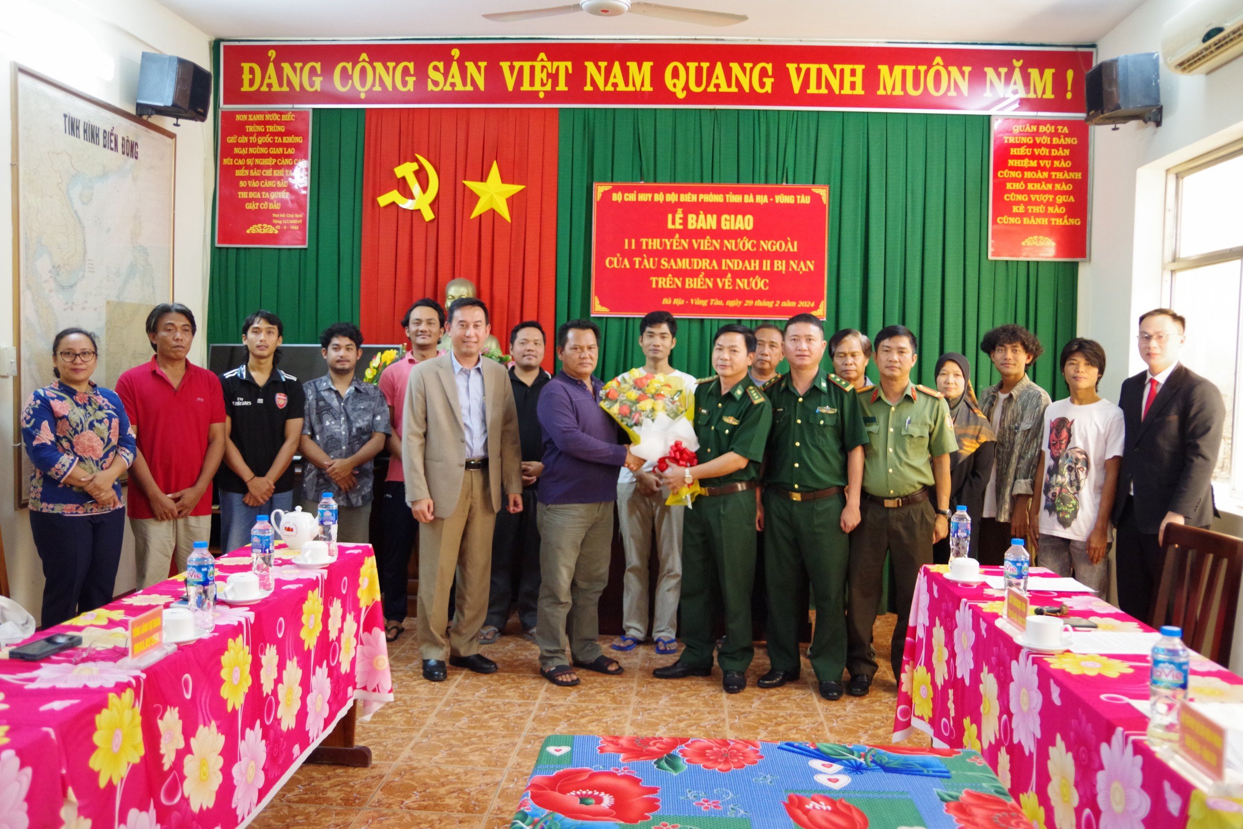 Lời cảm ơn đầy xúc động của thuyền viên nước ngoài được ngư dân Việt Nam cứu- Ảnh 1.