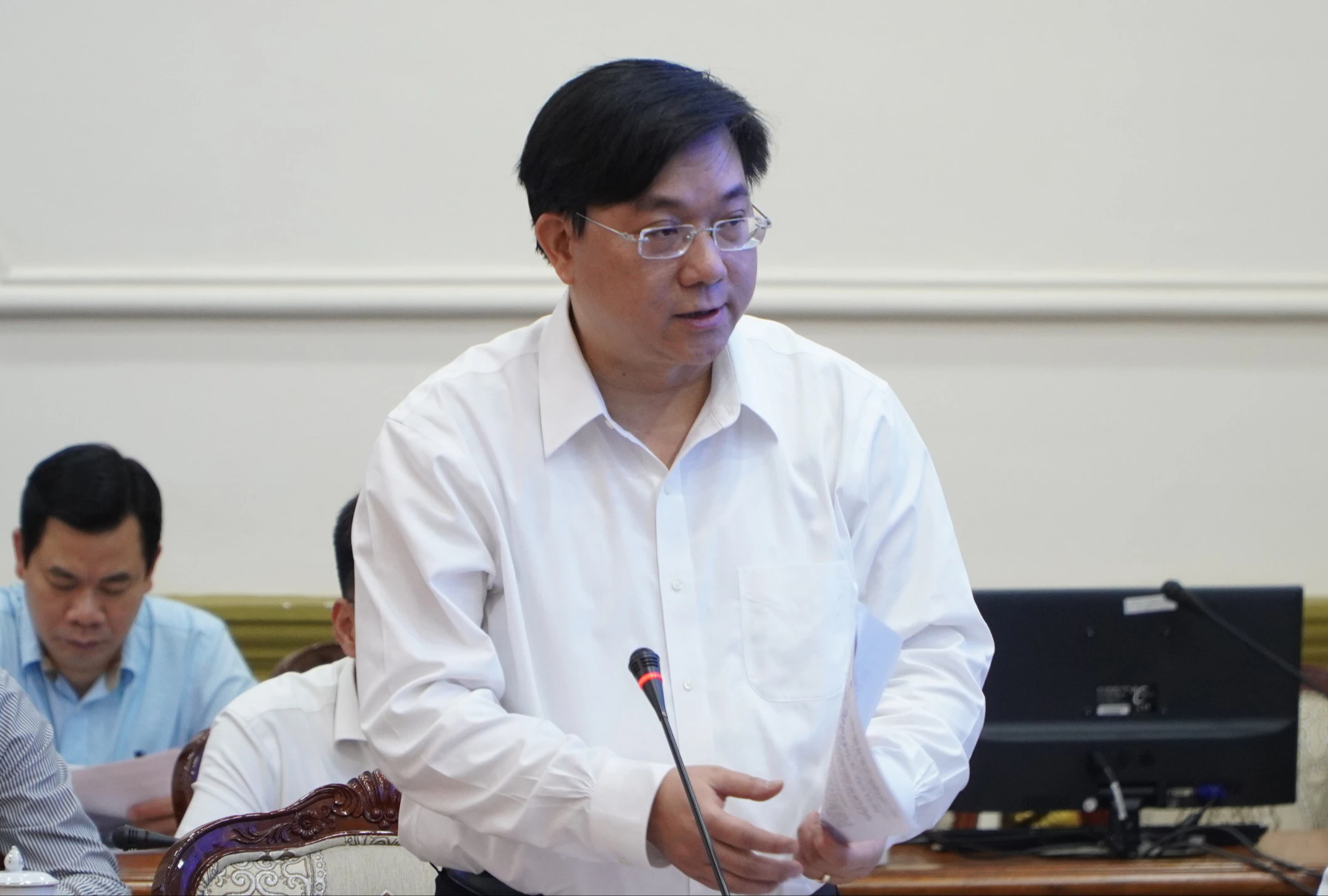 Thủ tướng Phạm Minh Ch&iacute;nh chủ tr&igrave; phi&ecirc;n họp quan trọng về Nghị quyết 98 tại TP HCM- Ảnh 2.