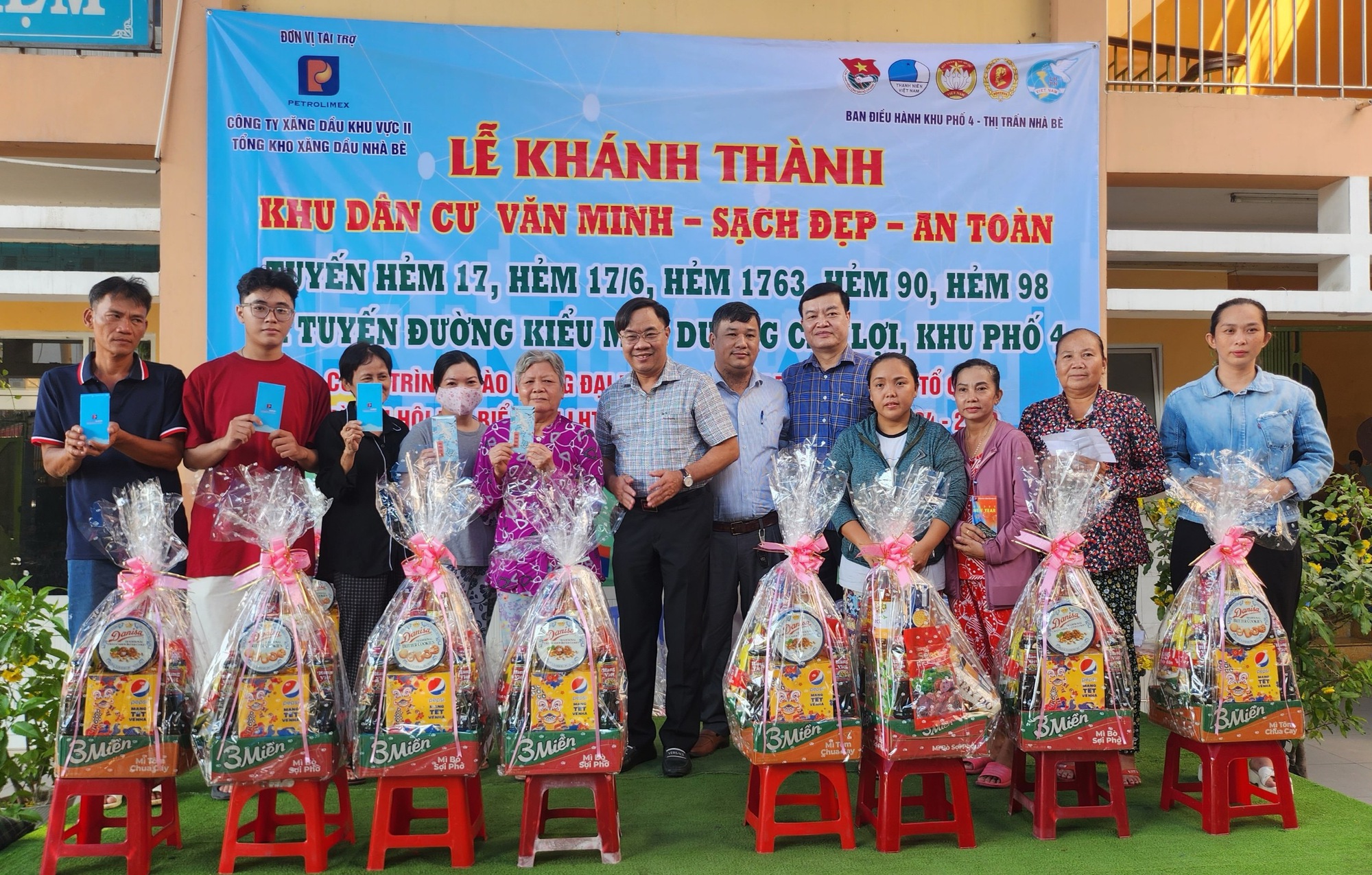 TP HCM: Nhiều hoạt động ch&agrave;o đ&oacute;n năm mới
- Ảnh 4.
