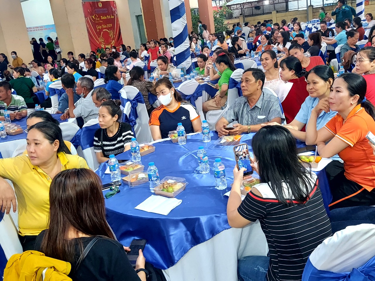 Tết an vui cho công nhân khó khăn tại TP HCM - Ảnh 5.