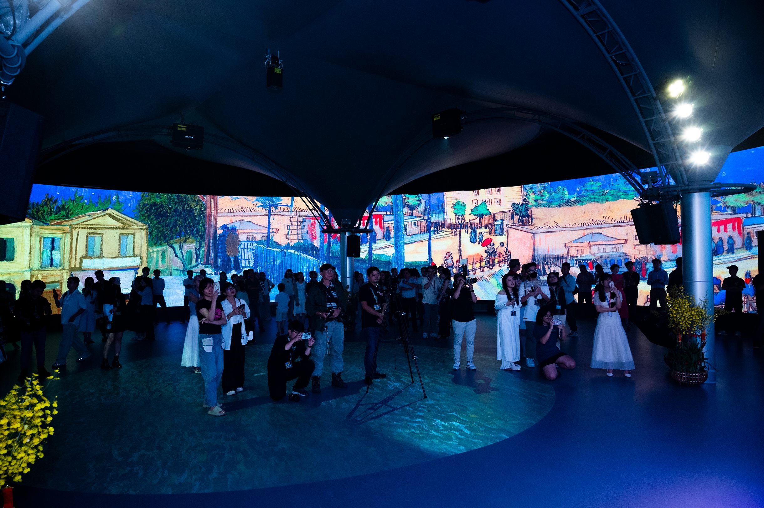Trải nghiệm kh&ocirc;ng gian 720 độ Van Gogh Immersive ở Gigamall

- Ảnh 2.