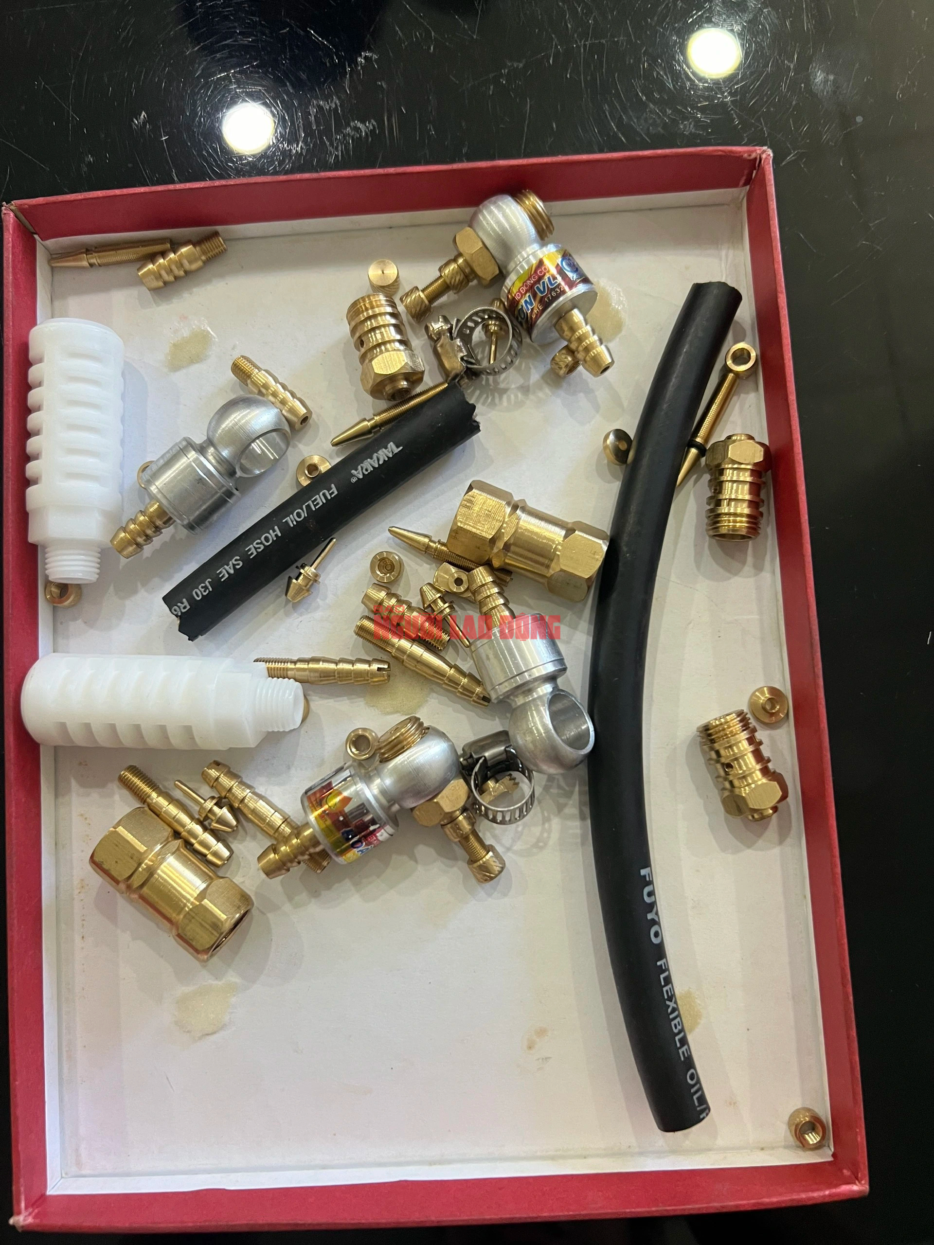 Từ thợ sửa xe đến s&aacute;ng chế vươn tầm quốc tế- Ảnh 3.