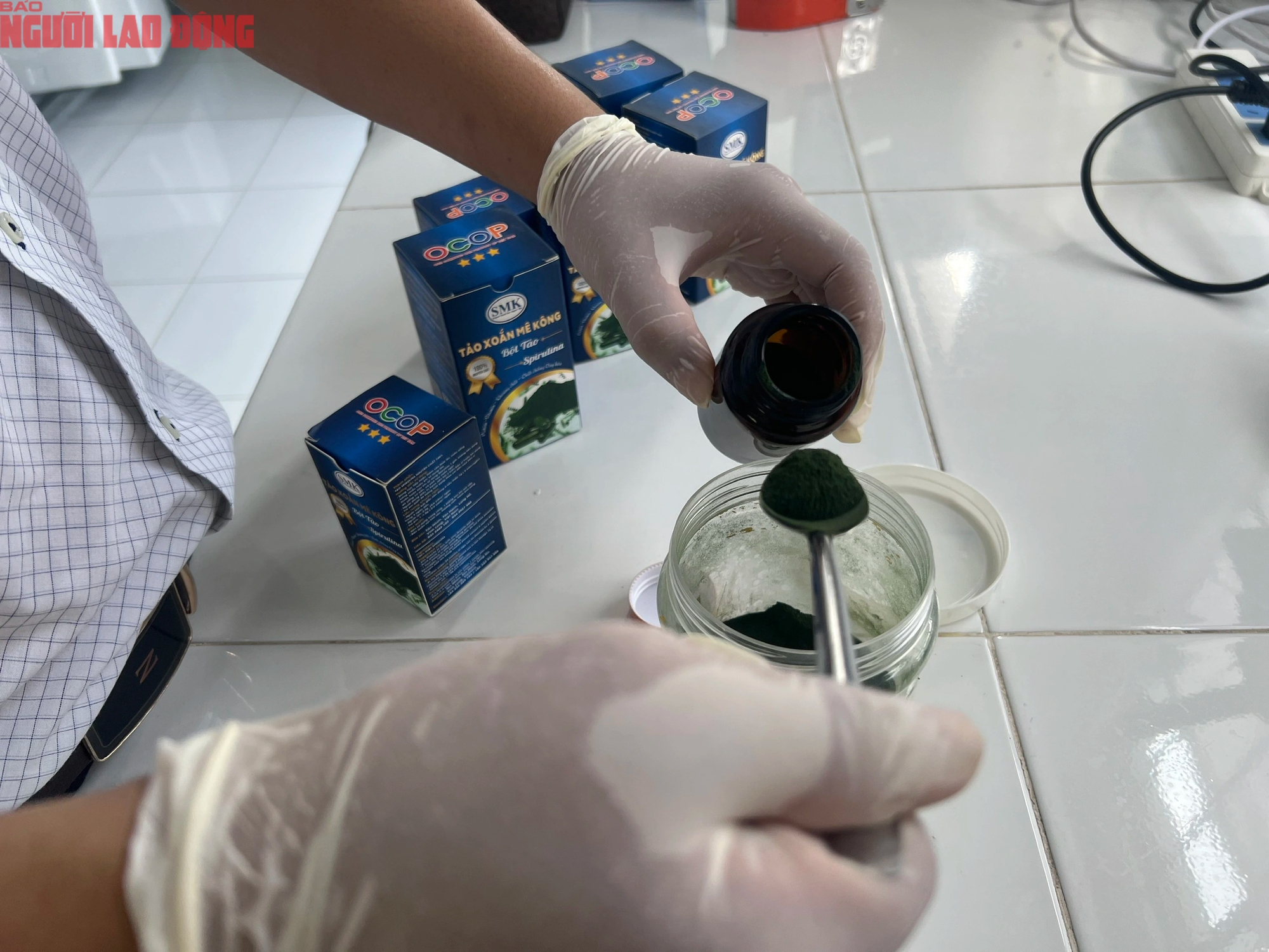 CLIP: Tảo "siêu thực phẩm" ở Vĩnh Long cháy hàng dịp Tết- Ảnh 4.
