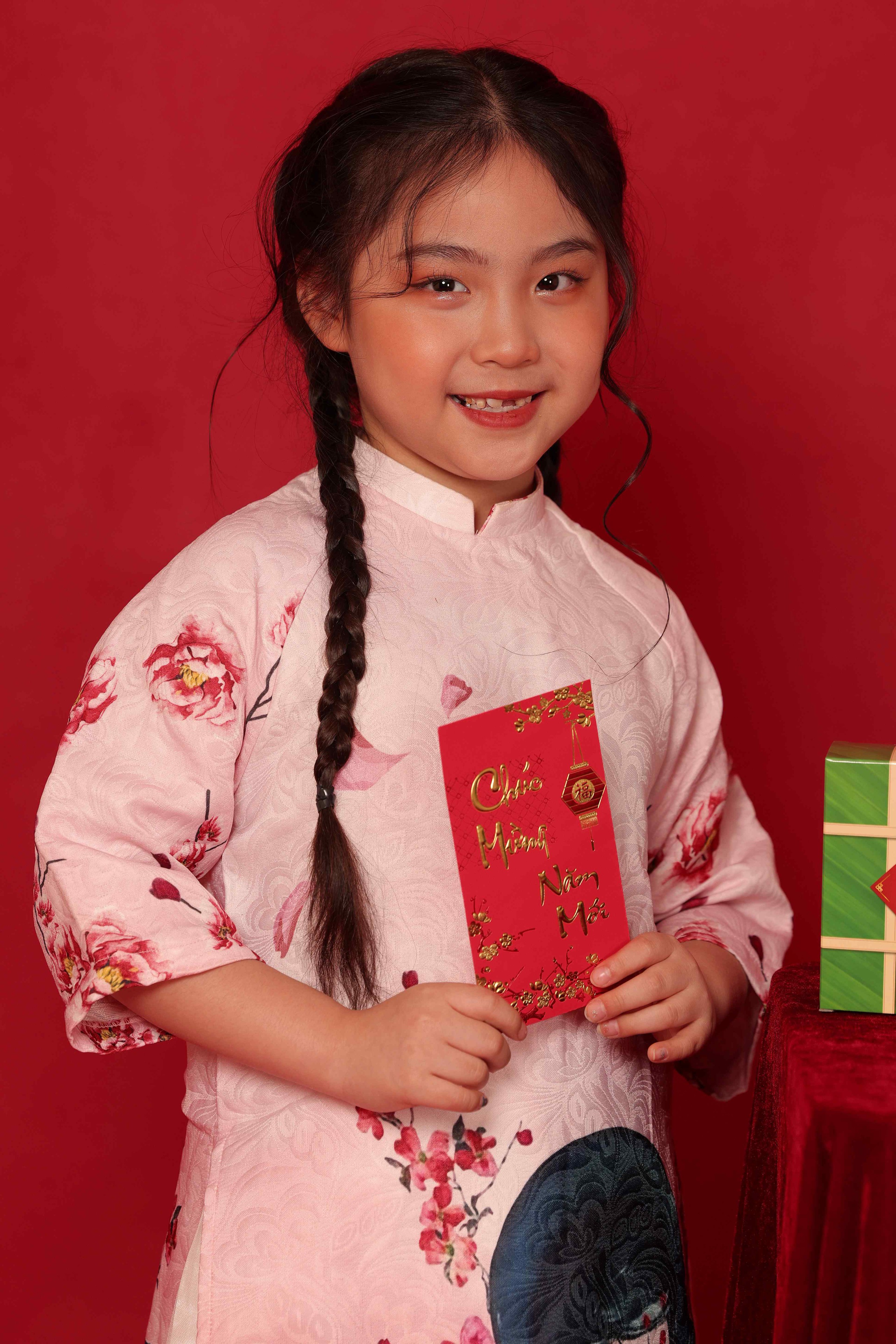 "Nàng thơ" Kim Gia Hân - mẫu nhí nổi bật của làng mẫu Việt- Ảnh 8.