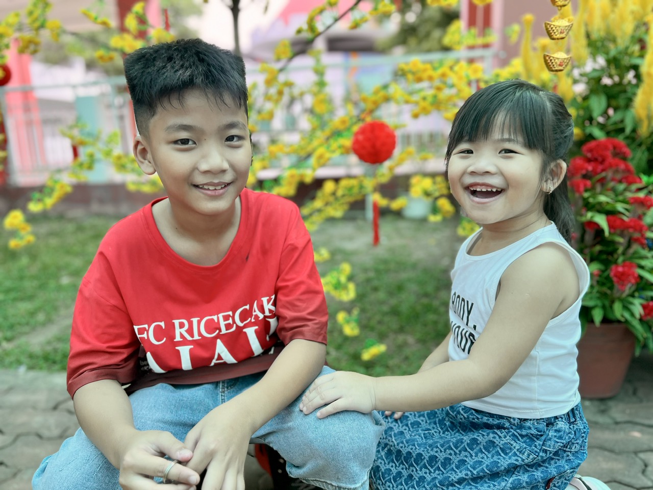 Cuộc sống của 3 con anh Minh, chị Lạnh giờ ra sao?- Ảnh 1.