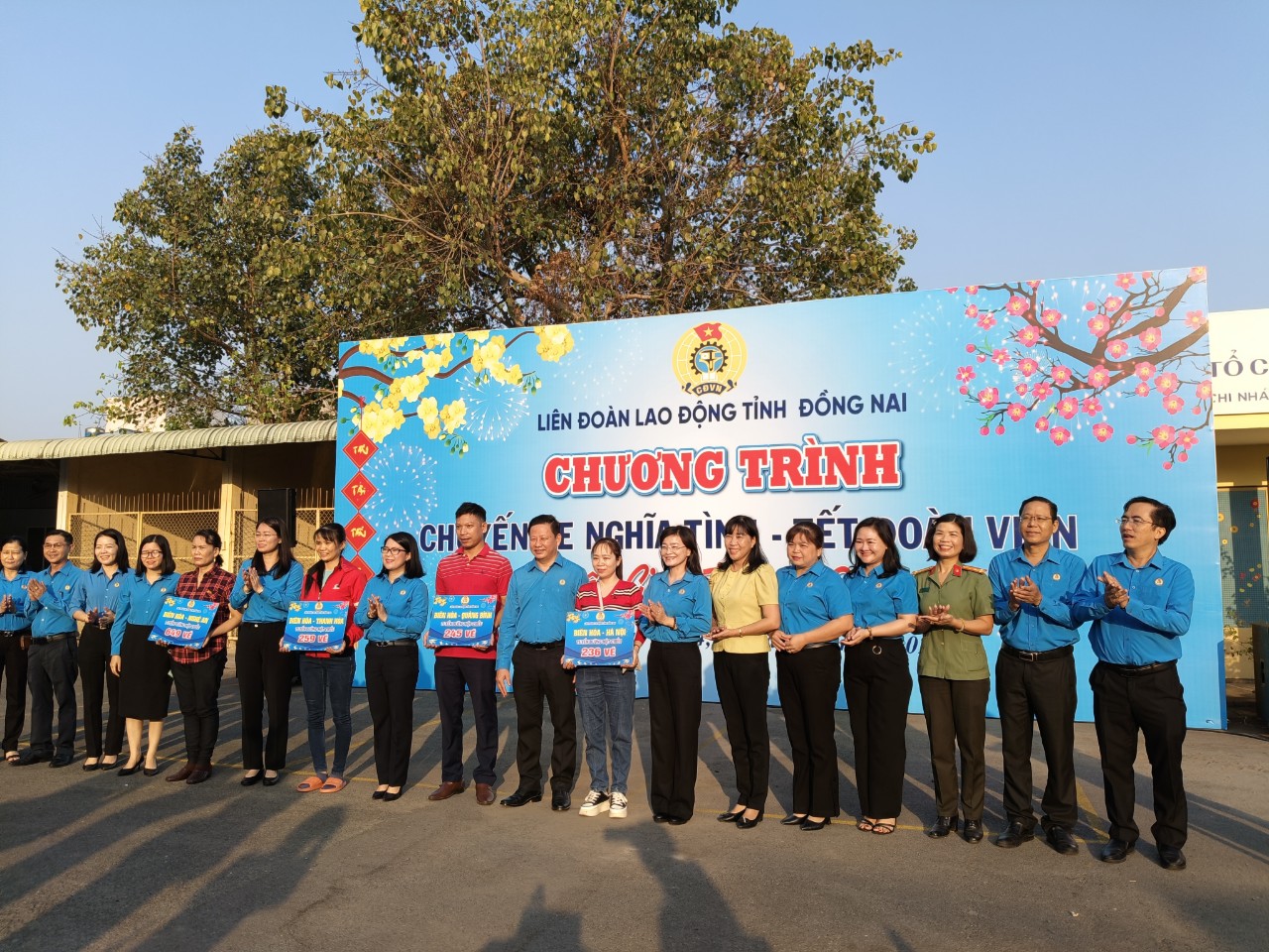 Đồng Nai đưa h&agrave;ng ng&agrave;n c&ocirc;ng nh&acirc;n về qu&ecirc; ăn Tết miễn ph&iacute;- Ảnh 2.