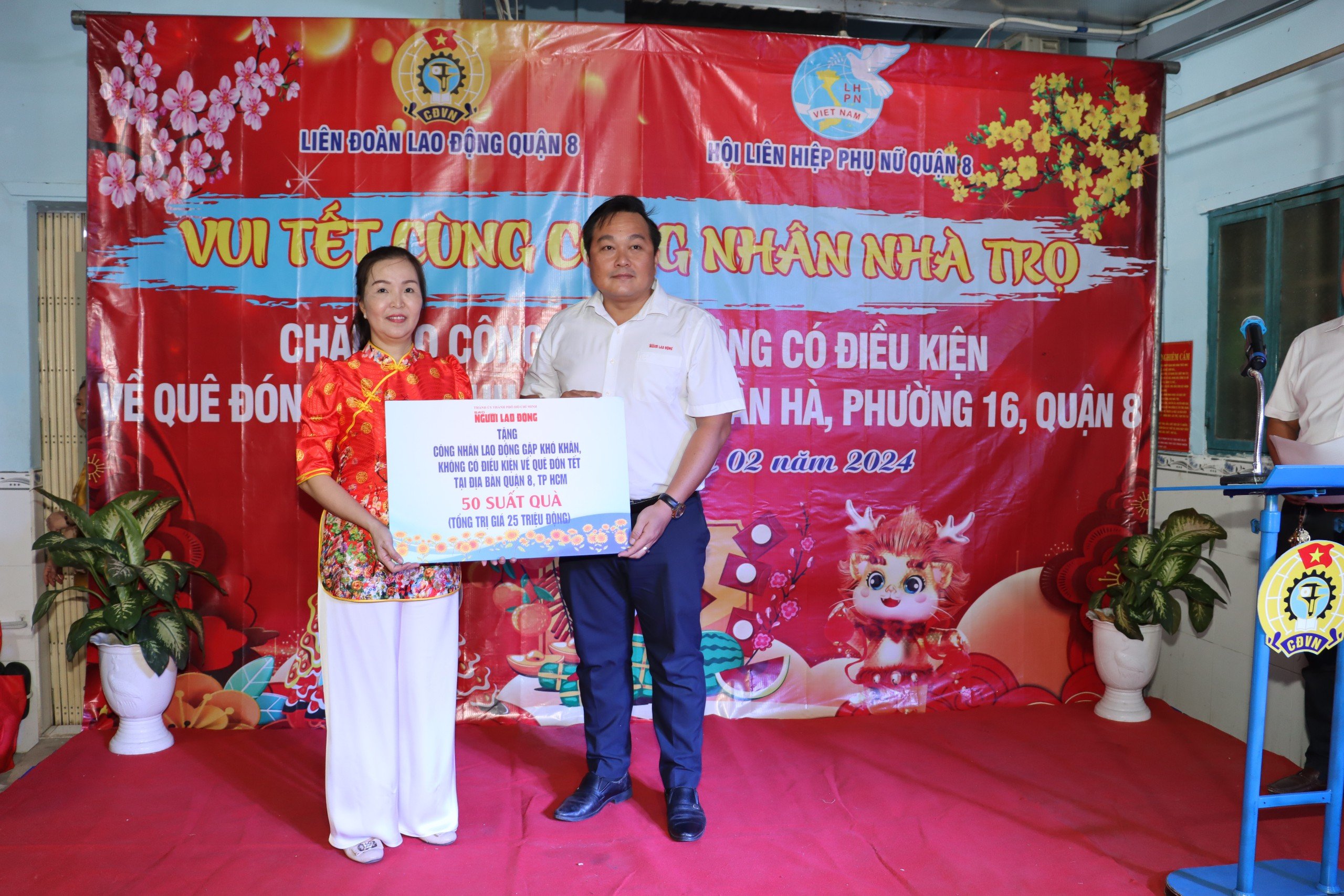Chung tay chăm lo Tết cho lao động xa qu&ecirc;- Ảnh 1.
