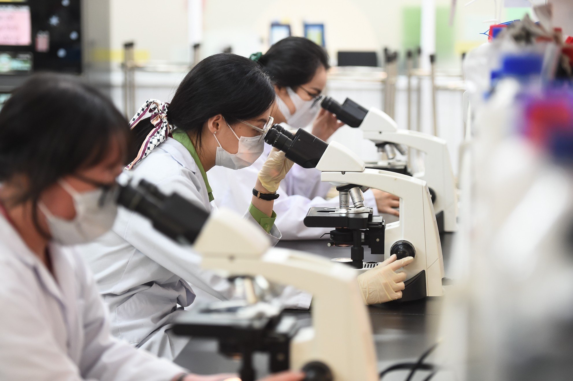 Lương chuy&ecirc;n gia cao cấp sẽ tương đương với lương bộ trưởng- Ảnh 1.