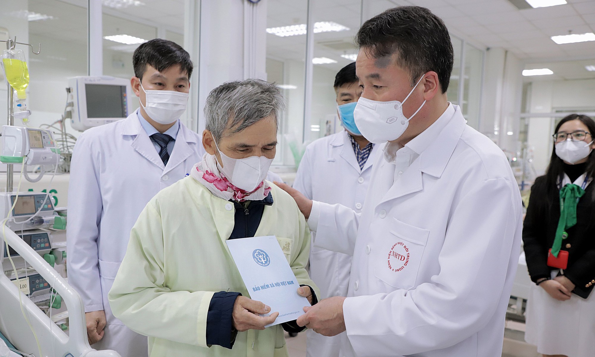 Nghỉ Tết, vướng mắc khám chữa BHYT phản ánh tới đâu?- Ảnh 1.