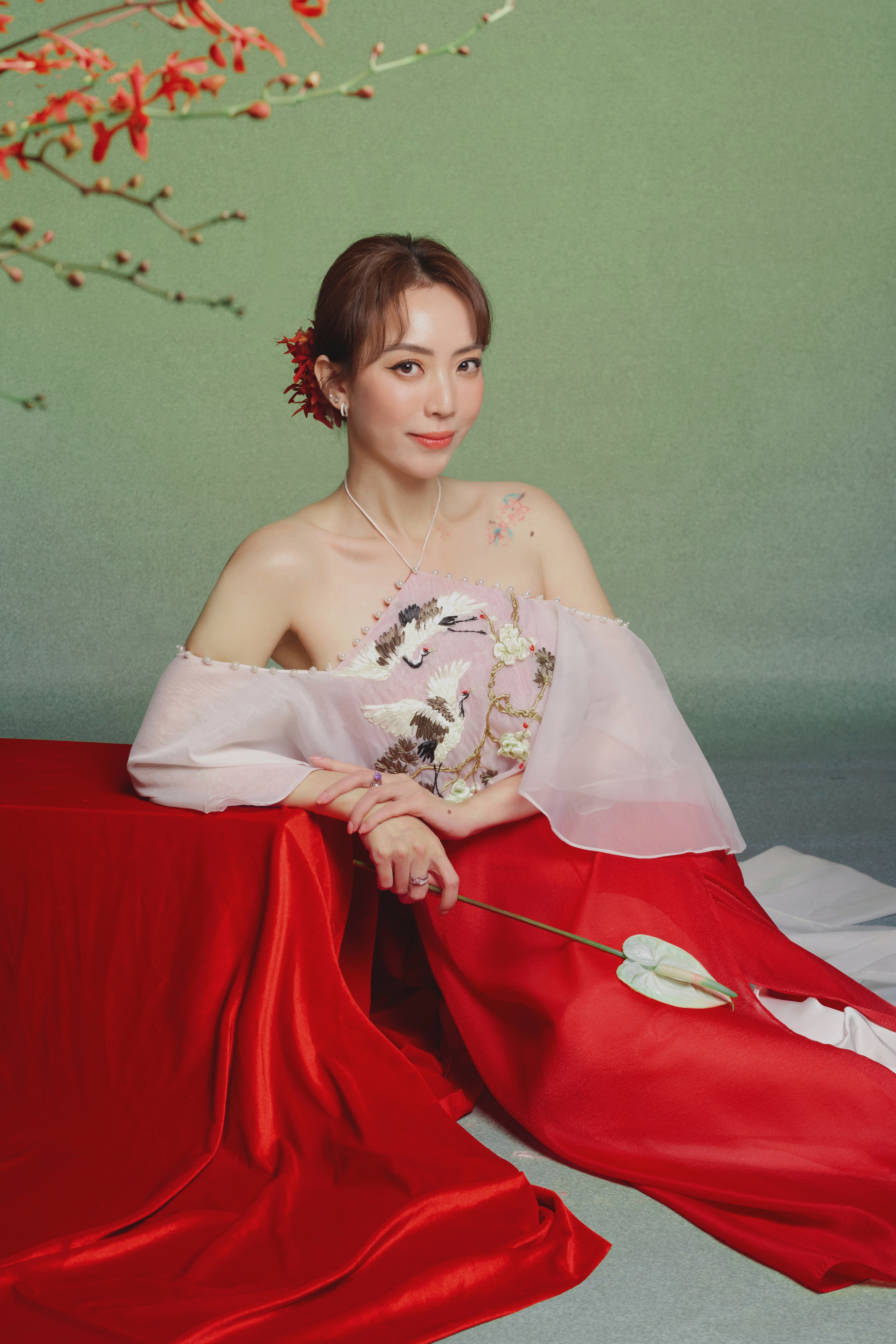 Gia đình Thu Trang - Tiến Luật diện áo dài mừng Xuân- Ảnh 12.