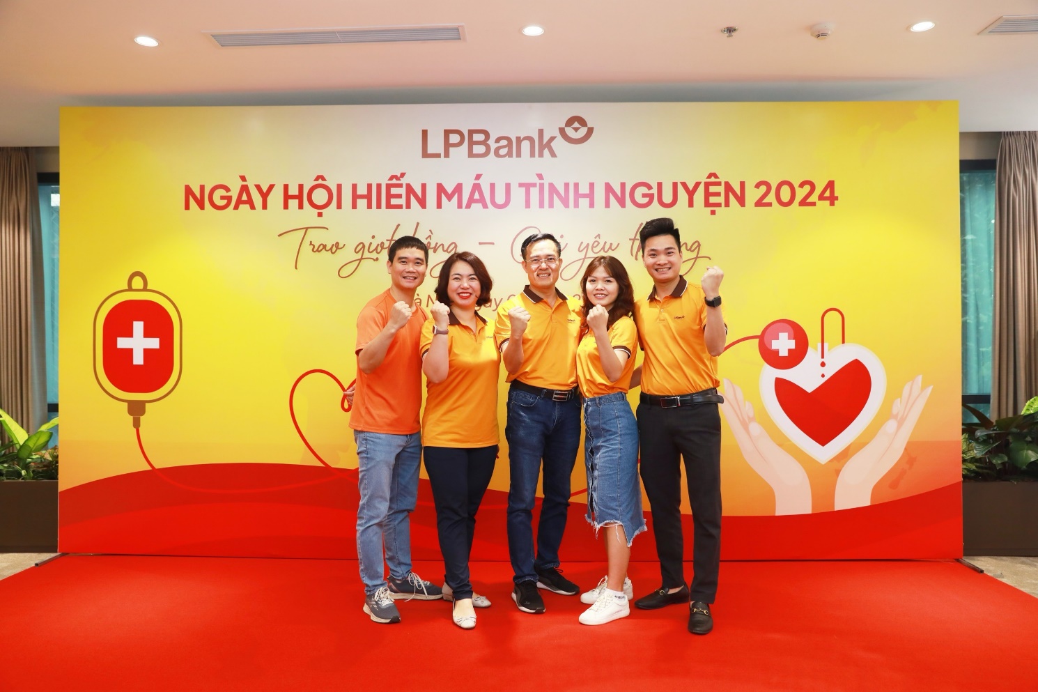 LPBank tổ chức ng&agrave;y hội hiến m&aacute;u t&igrave;nh nguyện 2024 &ldquo;Trao giọt hồng - Gửi y&ecirc;u thương&rdquo;- Ảnh 1.