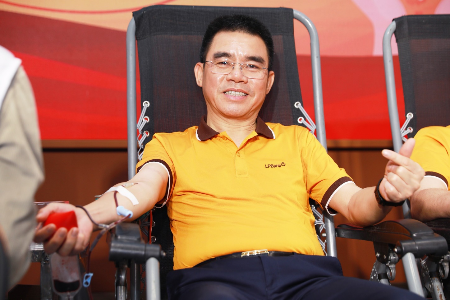 LPBank tổ chức ng&agrave;y hội hiến m&aacute;u t&igrave;nh nguyện 2024 &ldquo;Trao giọt hồng - Gửi y&ecirc;u thương&rdquo;- Ảnh 3.