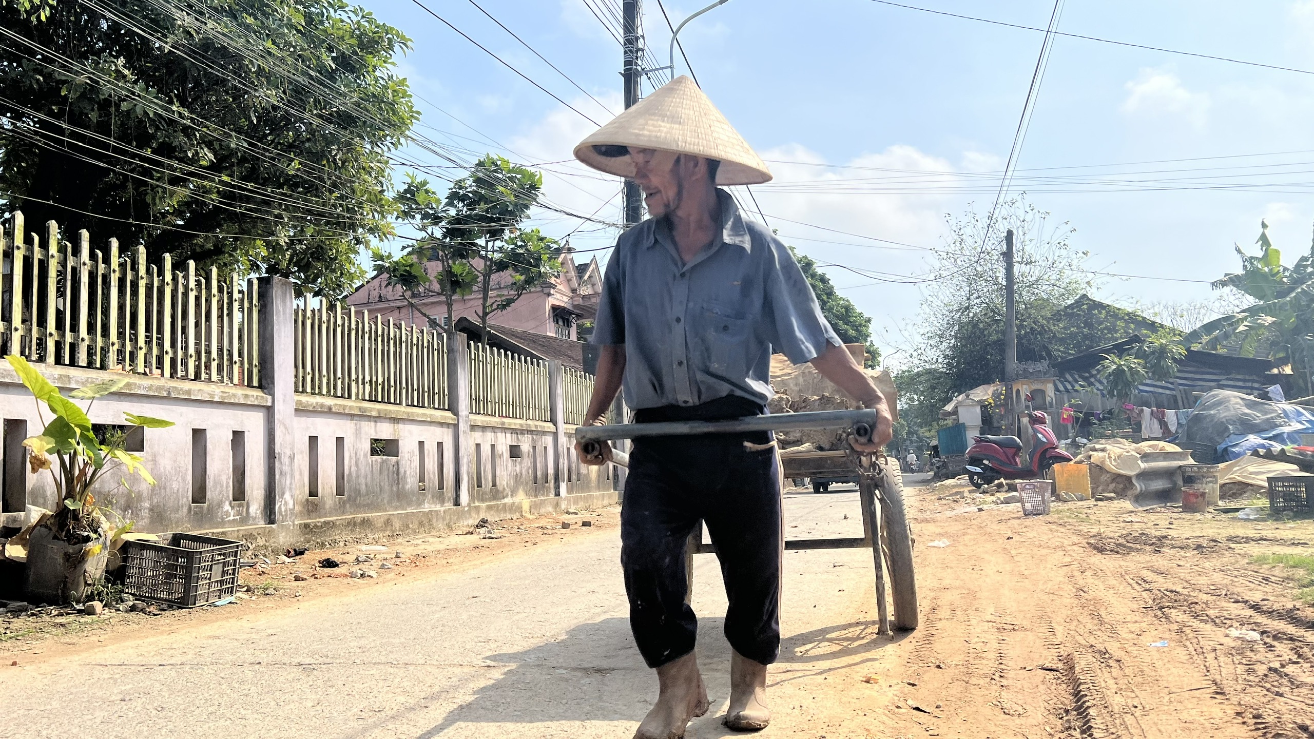 Chuyện 4 anh em l&agrave;m nghề nặn &ocirc;ng C&ocirc;ng, &ocirc;ng T&aacute;o- Ảnh 1.