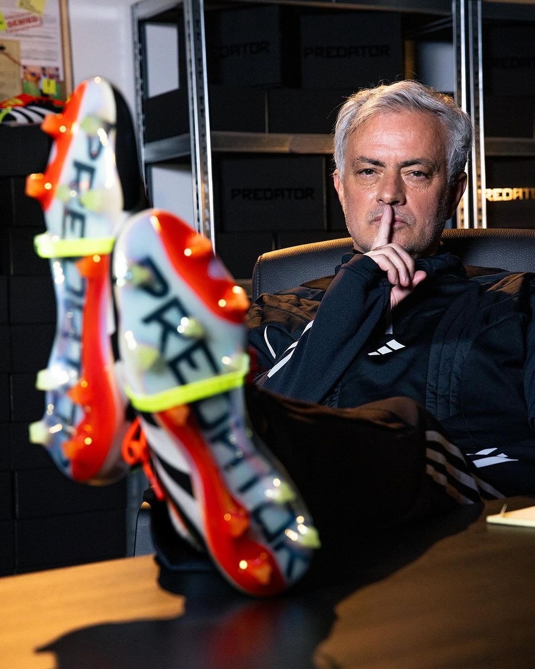 Mourinho để lại món quà kèm 9 chữ cay đắng cho "kẻ phản bội"- Ảnh 1.
