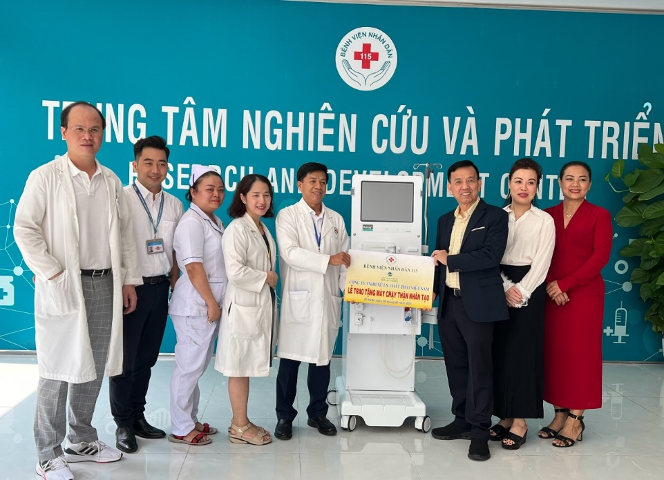 VWS tặng m&aacute;y chạy thận nh&acirc;n tạo cho Bệnh viện Nh&acirc;n d&acirc;n 115- Ảnh 2.