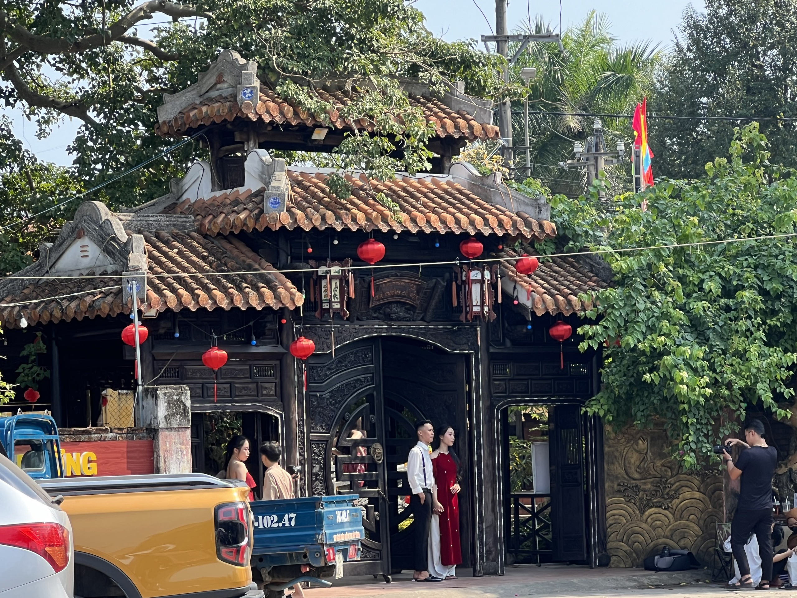 Khởi tố vụ &aacute;n li&ecirc;n quan 2 qu&aacute;n c&agrave; ph&ecirc; "mọc" trong Bảo t&agrave;ng Quảng Ng&atilde;i- Ảnh 3.