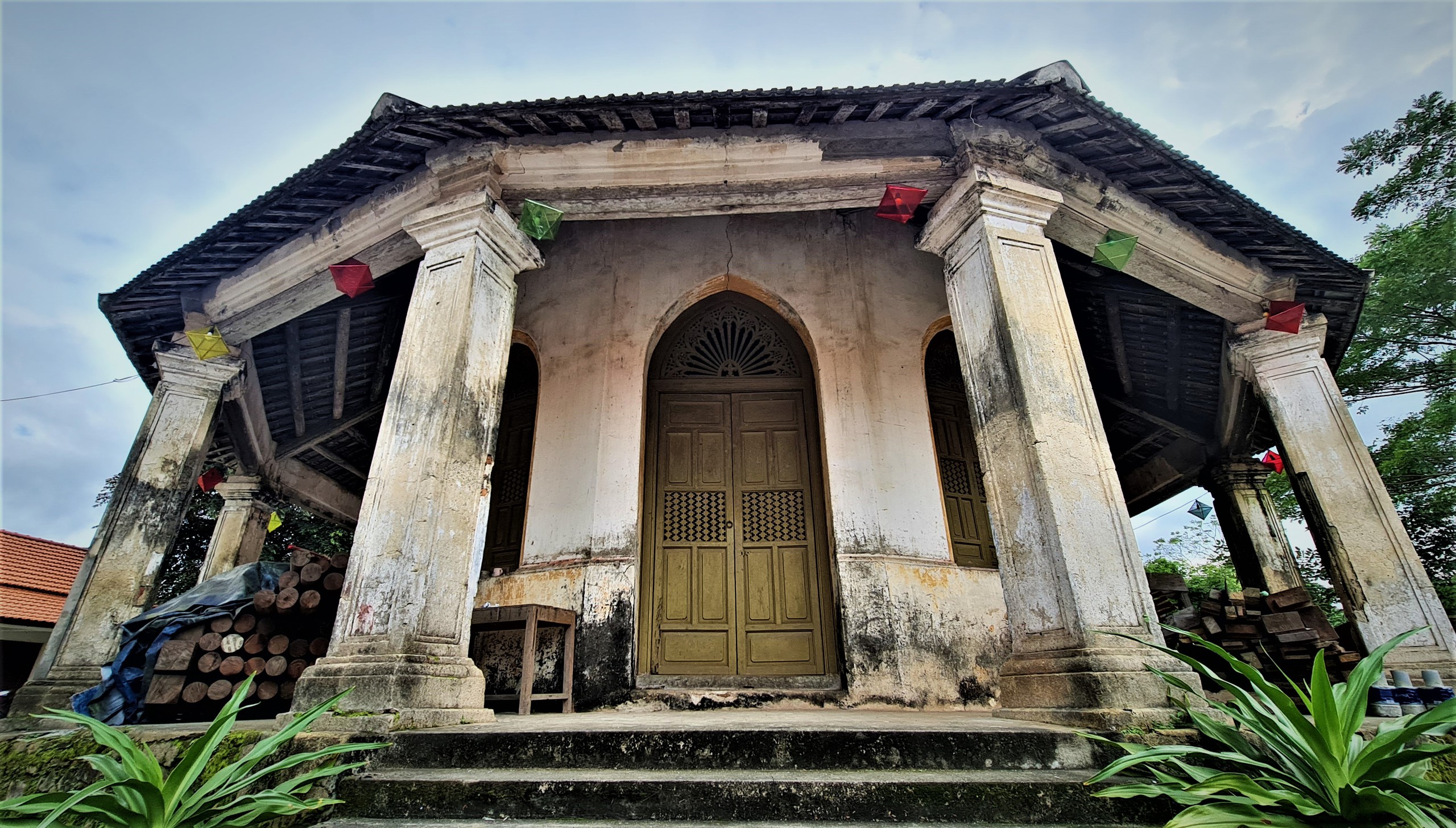 Chi&ecirc;m ngưỡng những Th&aacute;nh t&iacute;ch nơi nh&agrave; thờ đ&aacute; trăm tuổi- Ảnh 9.