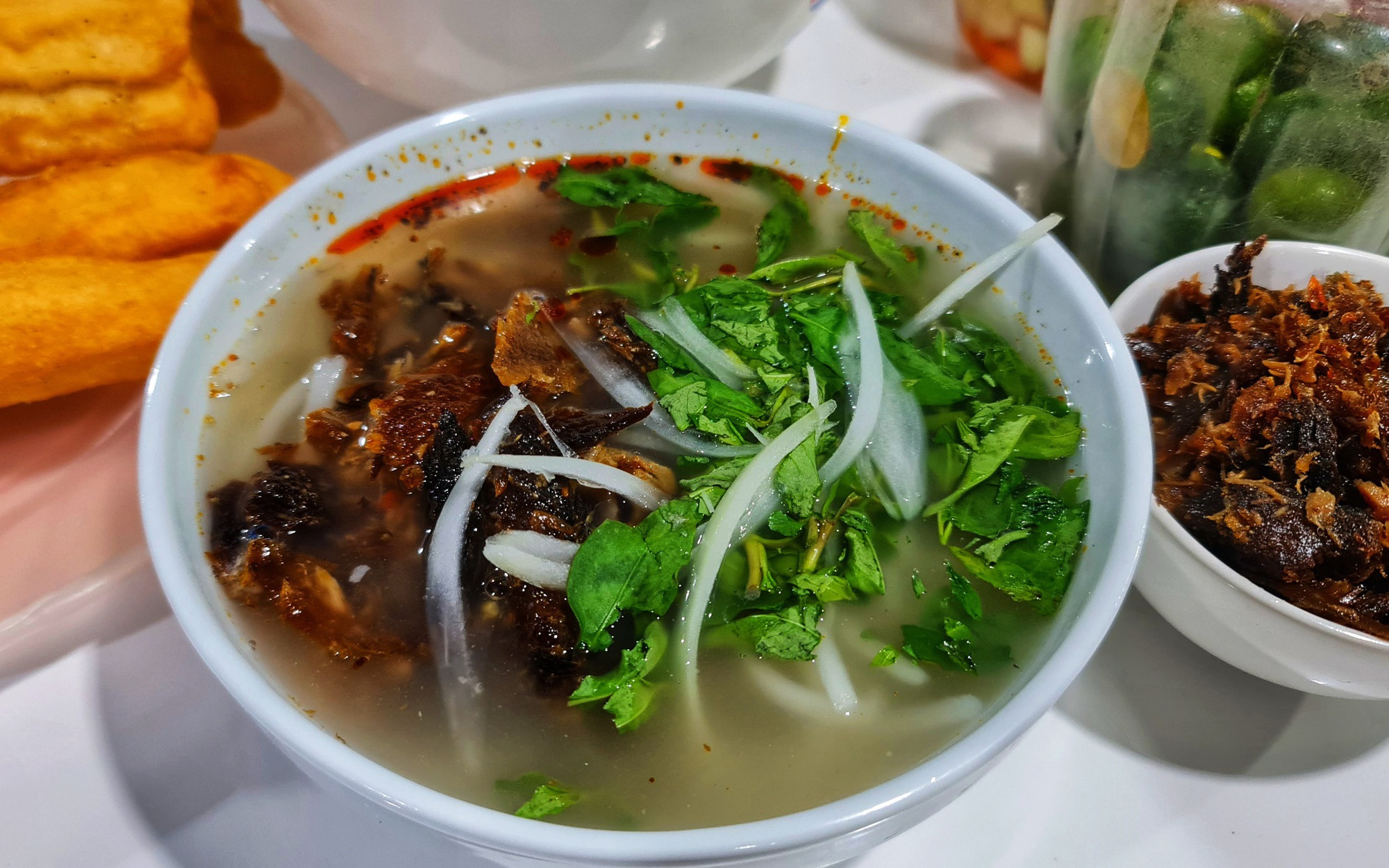 Độc đáo cháo chờ Nam Ô