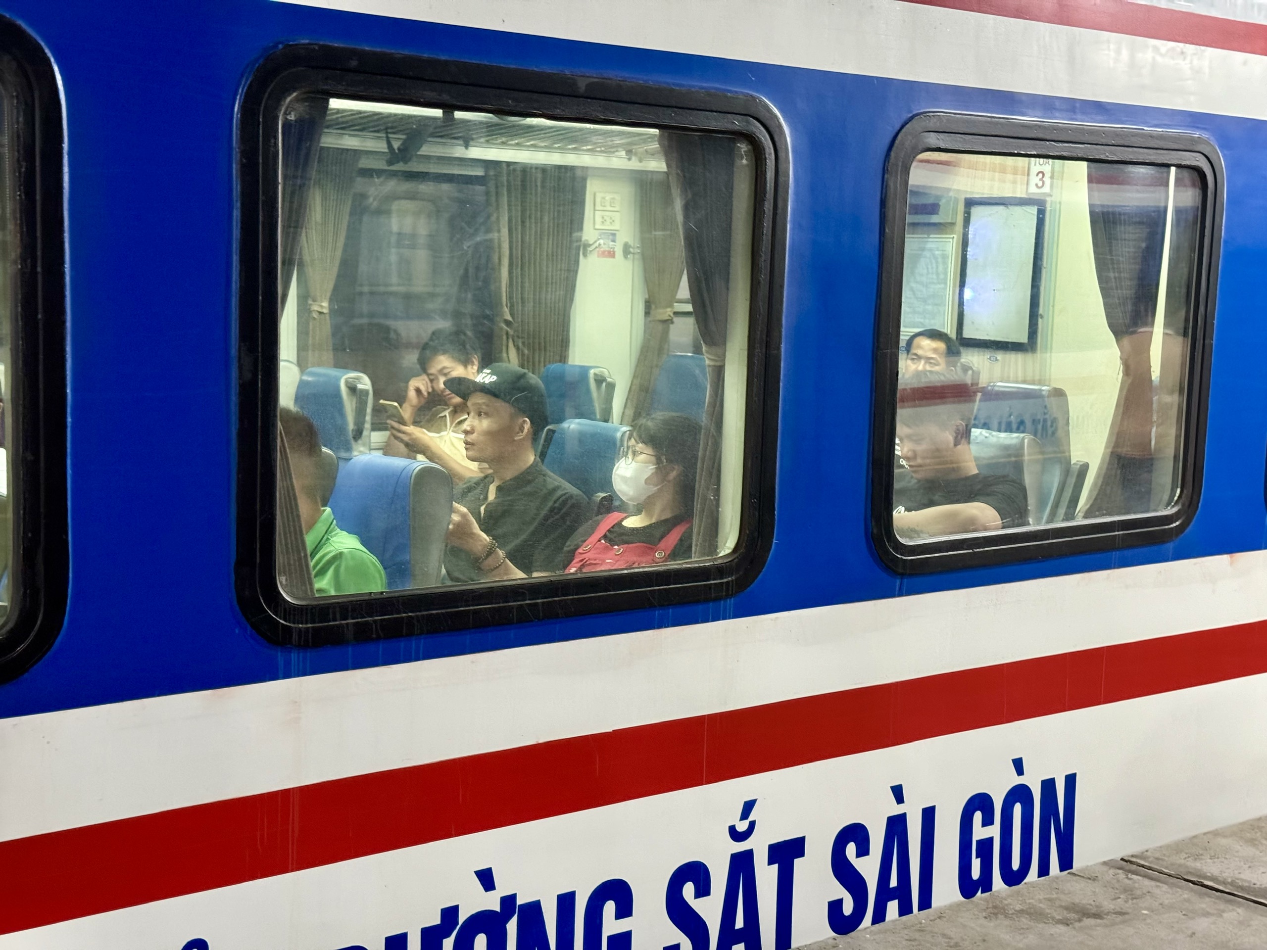 L&agrave;m việc xuy&ecirc;n Tết: Hạnh ph&uacute;c v&igrave; được cống hiến- Ảnh 1.