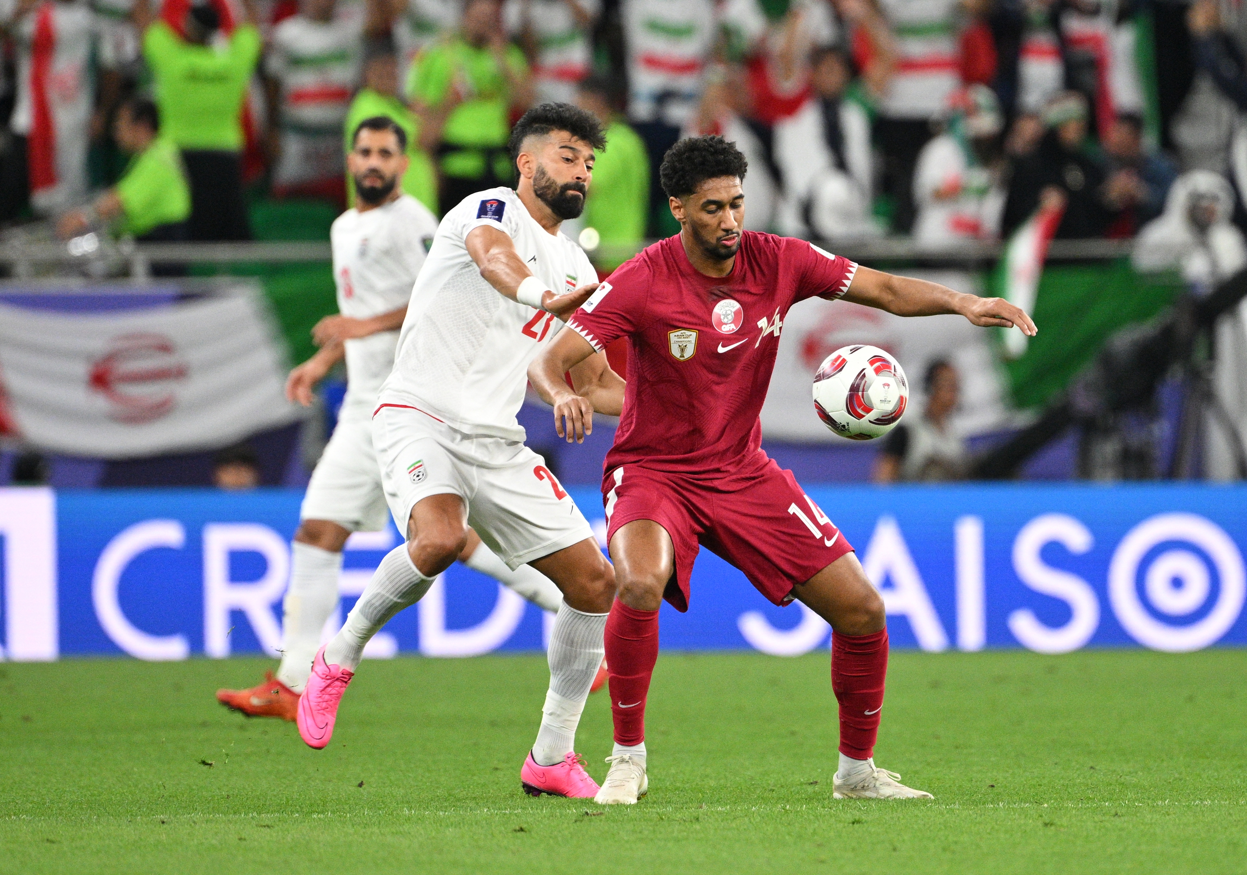 Asian Cup 2023: X&aacute;c định đội cuối c&ugrave;ng v&agrave;o chung kết- Ảnh 2.