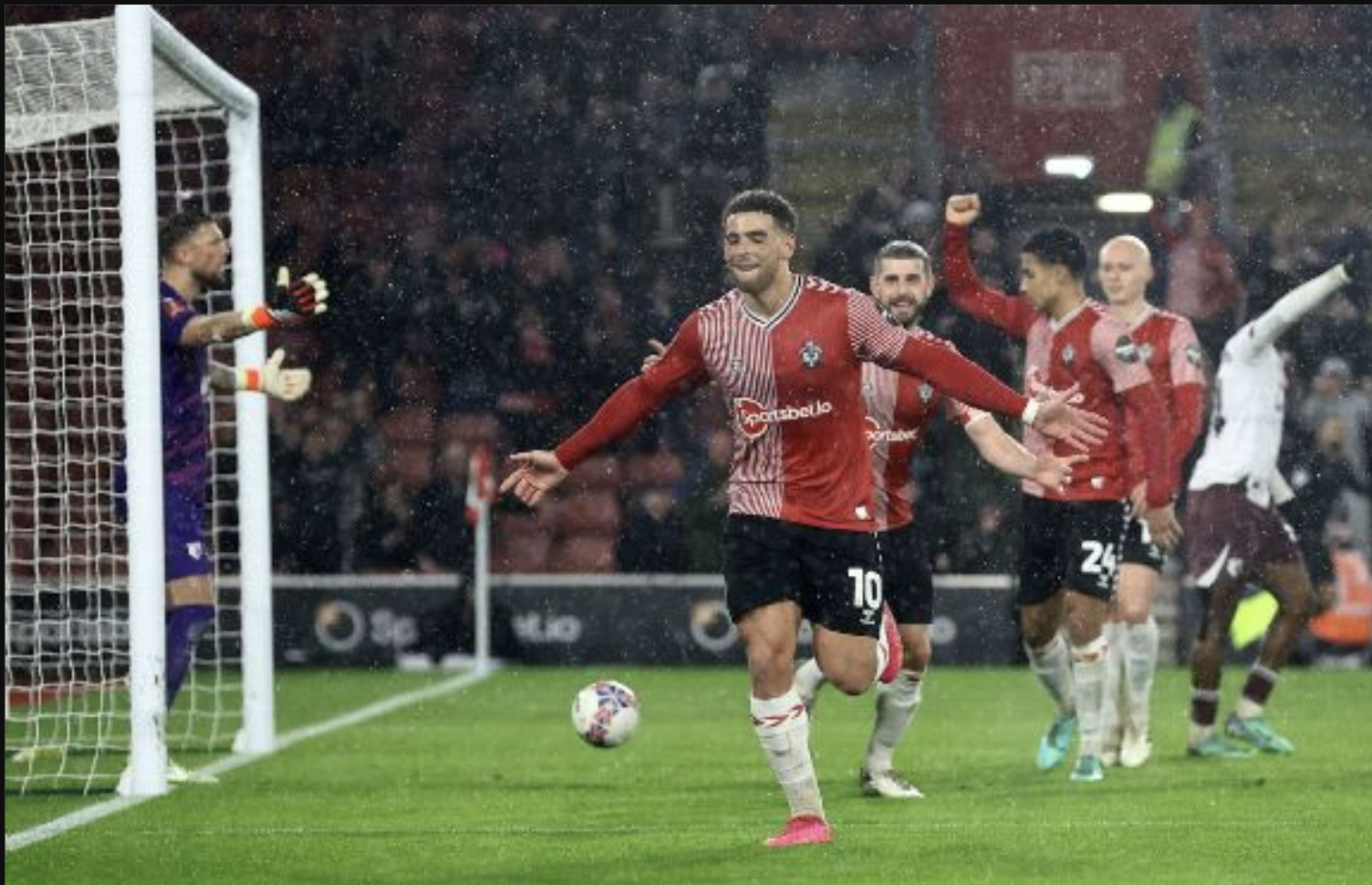 Southampton hẹn gặp Liverpool, "Quỷ đỏ" chờ đối thủ v&ograve;ng 5 FA Cup- Ảnh 3.