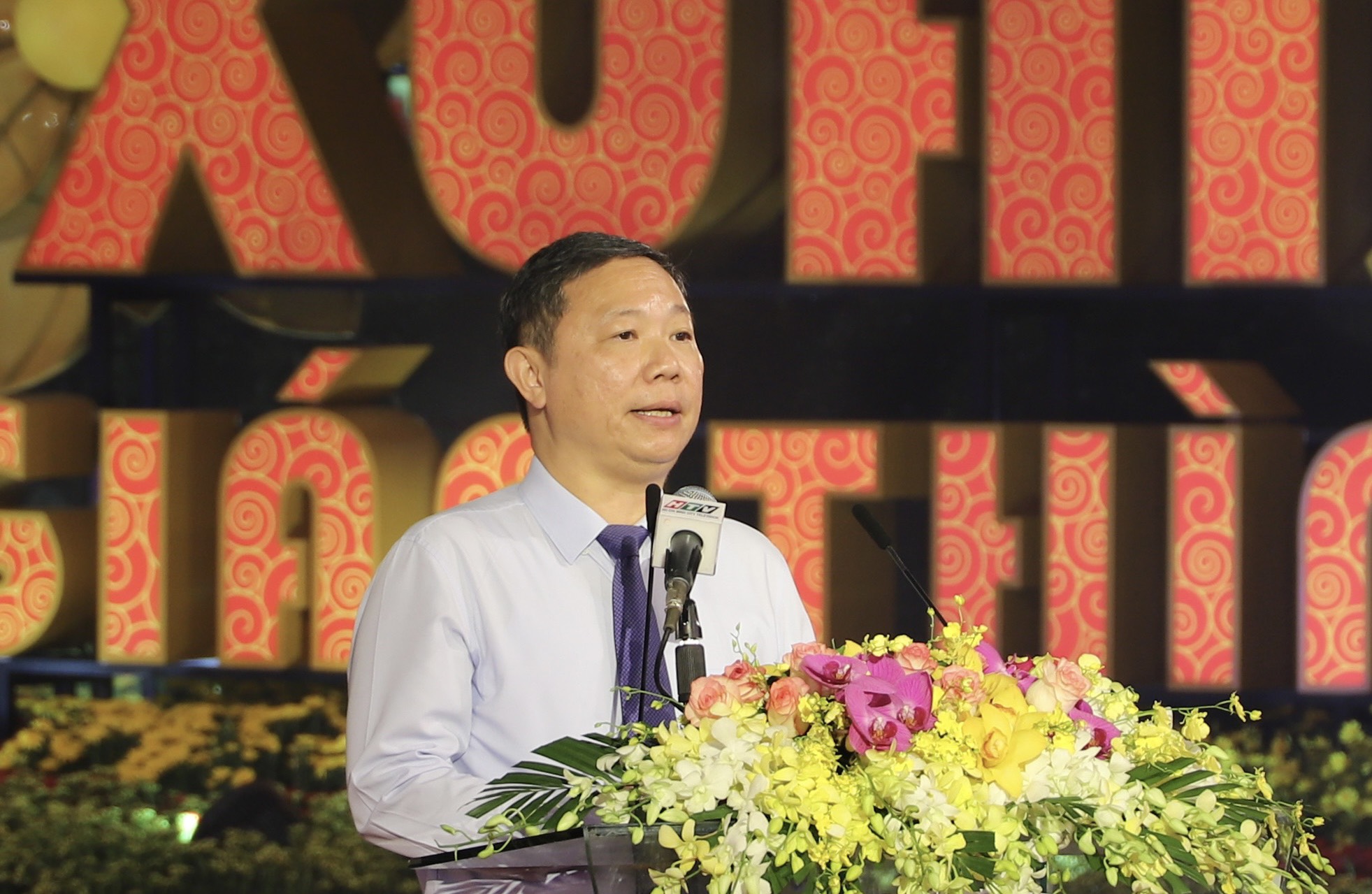 Đường hoa Nguyễn Huệ Tết Giáp Thìn 2024: Quy mô, độc đáo- Ảnh 3.