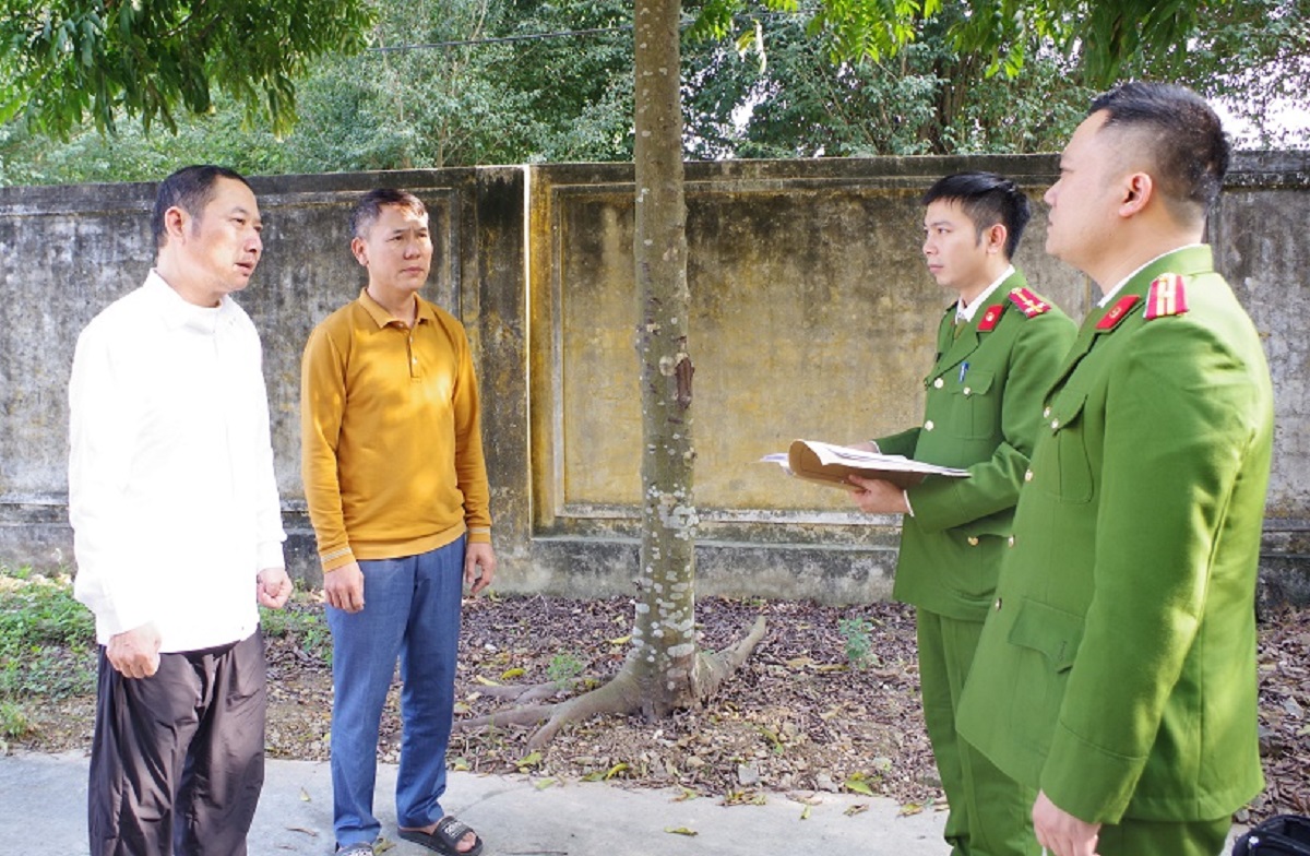 Bắt 1 chủ tịch hội đồng th&agrave;nh vi&ecirc;n v&agrave; 1 gi&aacute;m đốc c&ocirc;ng ty- Ảnh 1.