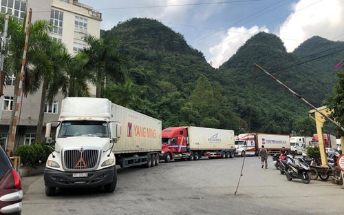 Phía Trung Quốc nghỉ Tết, các cửa khẩu ở Lạng Sơn thông quan hàng hoá thế nào?