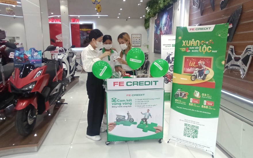 Tết an khang, rước xế sang, lãi suất siêu hời
