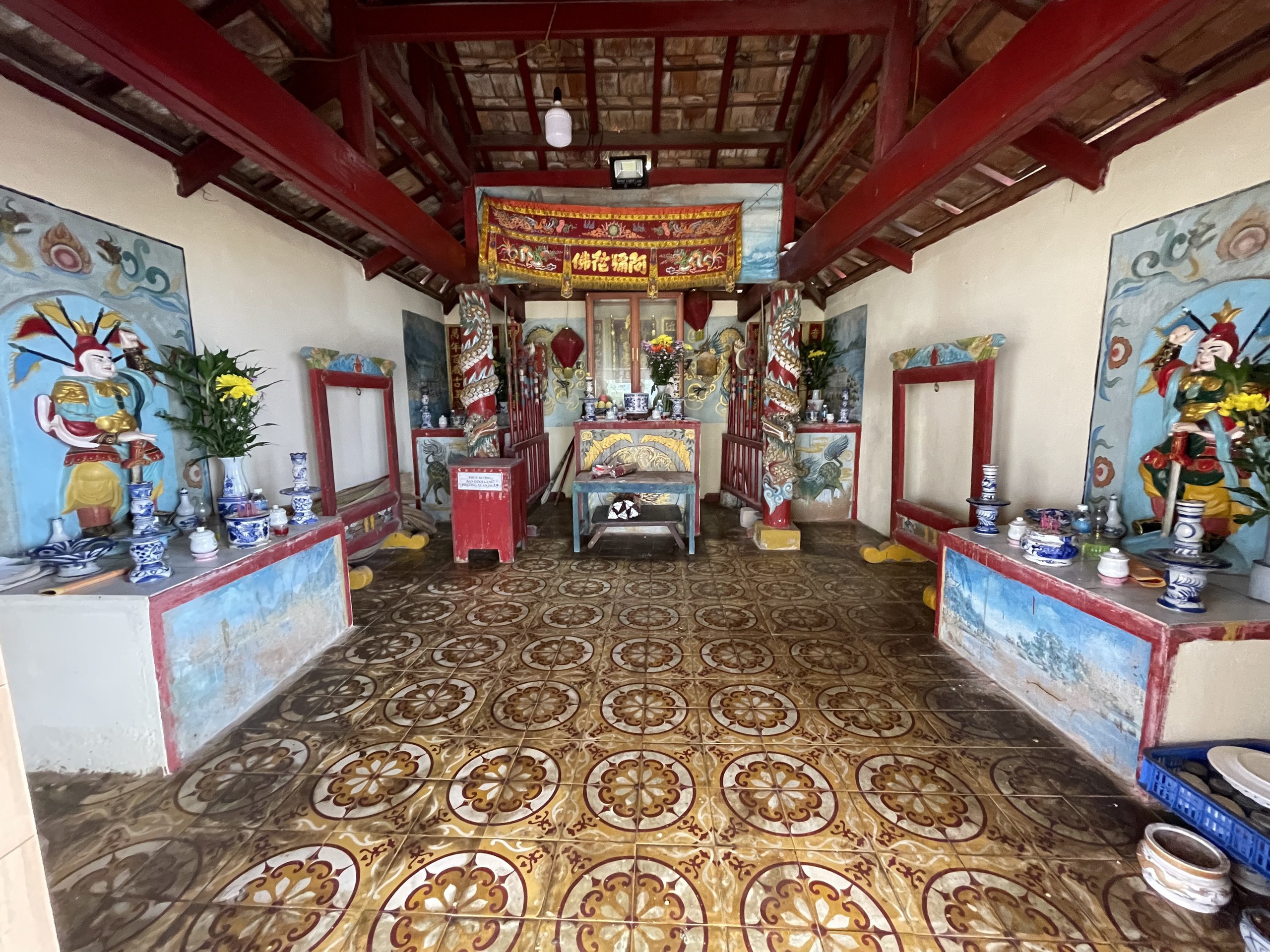 Khám phá miếu thờ giữa cửa sông Cái Nha Trang- Ảnh 11.
