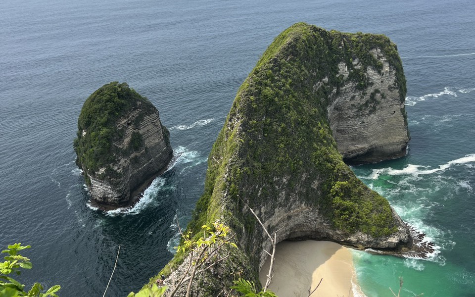 Du lịch "bụi" thiên đường nghỉ dưỡng Bali dành cho người già