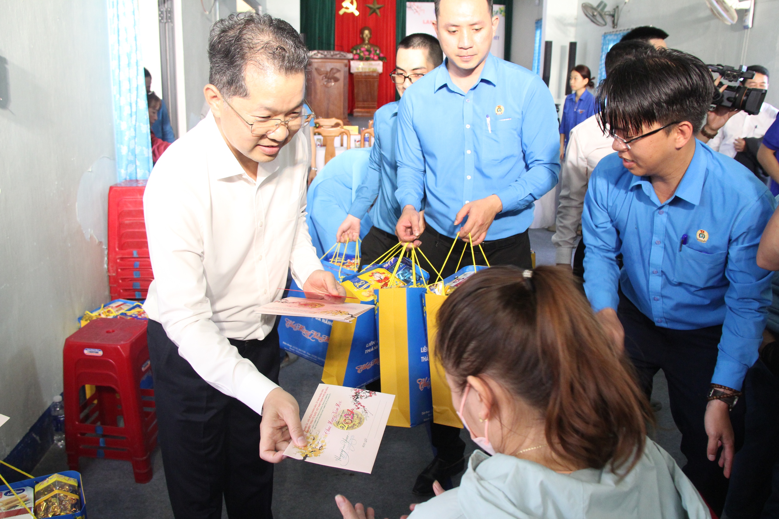 Bí thư Đà Nẵng: Biểu dương LĐLĐ chăm lo tốt cho công nhân dịp Tết- Ảnh 2.
