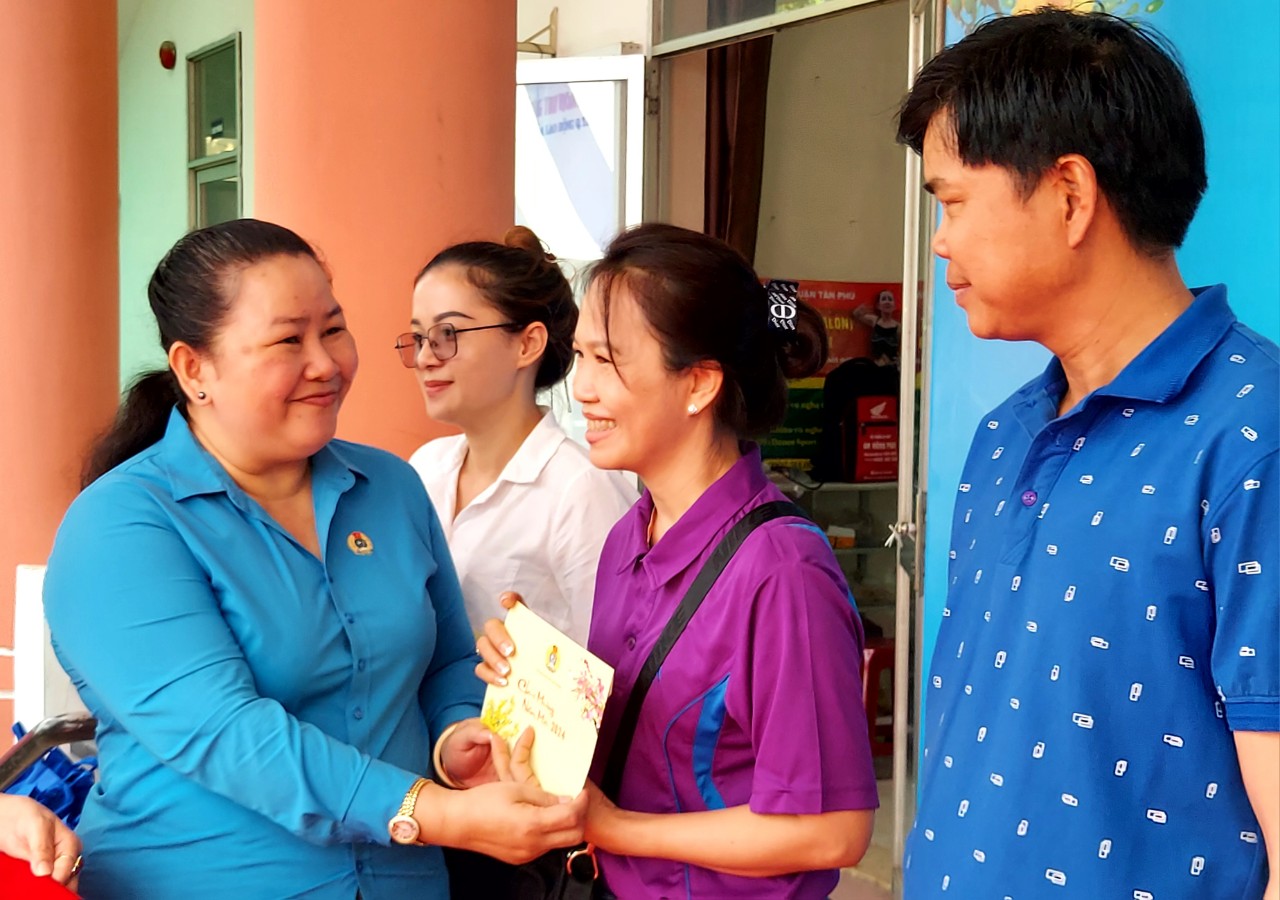 Ai cũng có Tết- Ảnh 3.