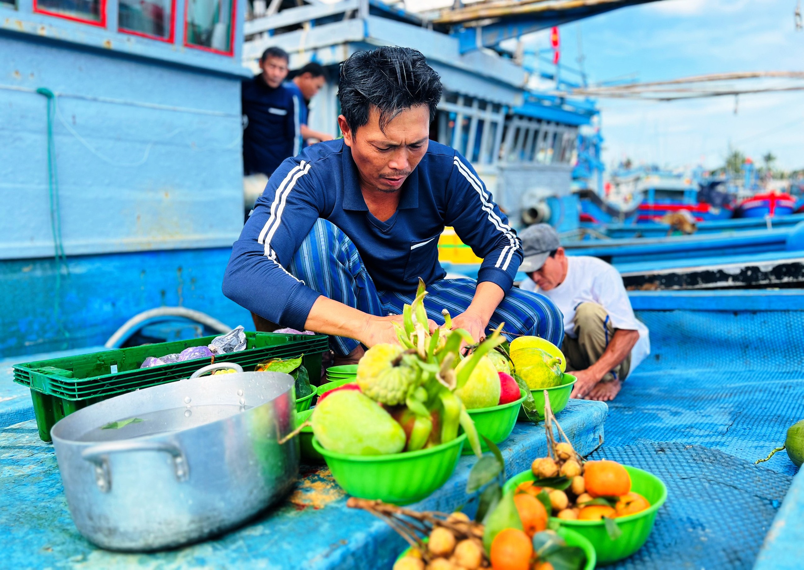 Mang hương vị Tết đến với Ho&agrave;ng Sa, Trường Sa- Ảnh 1.