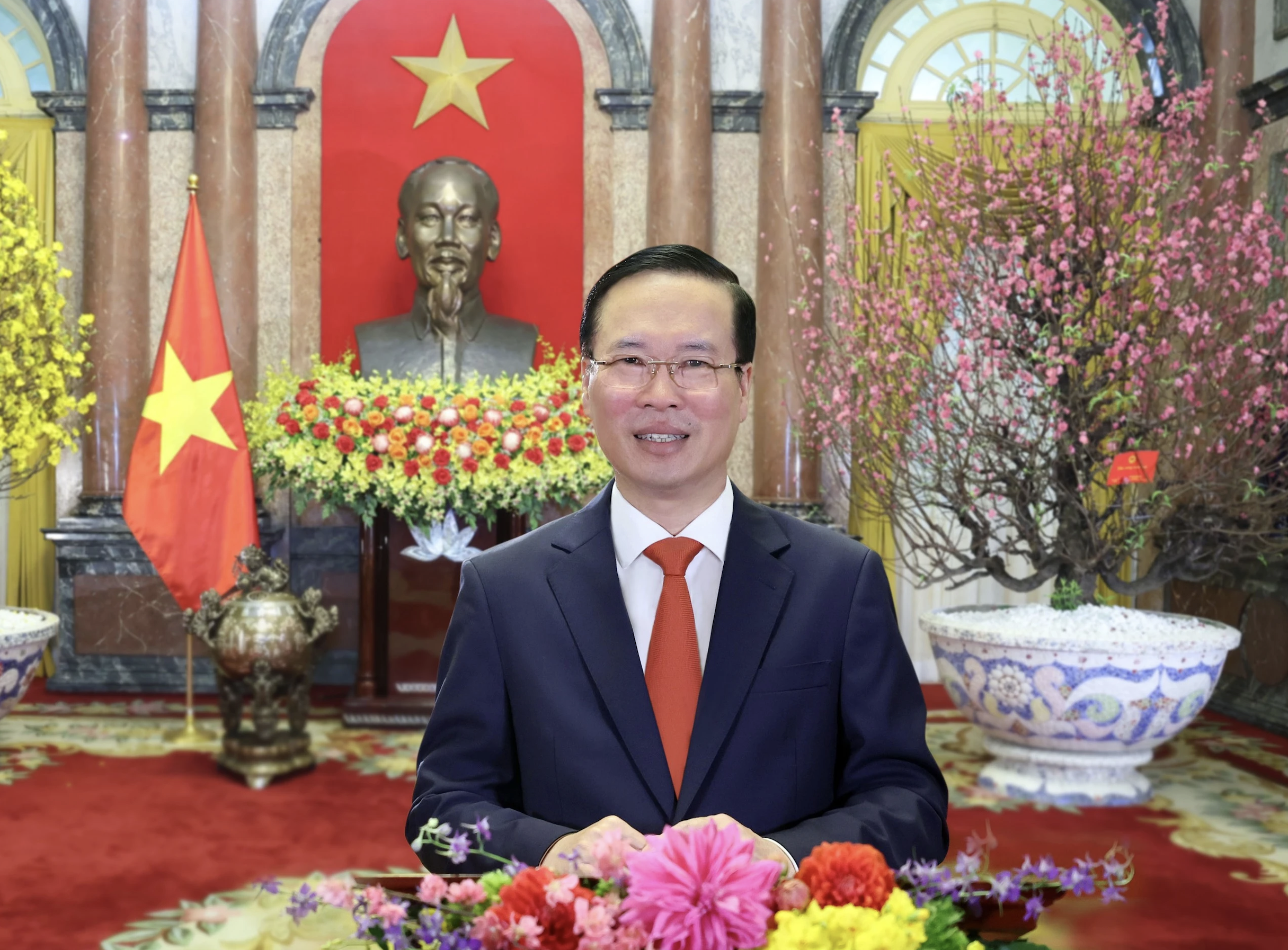 Video: Thông điệp chúc Tết Giáp Thìn 2024 của Chủ tịch nước Võ Văn Thưởng- Ảnh 1.