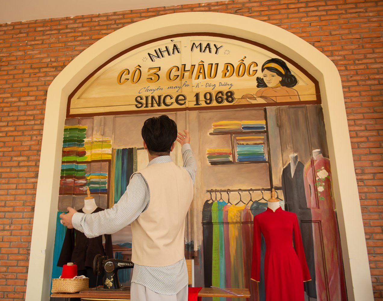 Ca sĩ Qu&aacute;ch Tuấn Du v&agrave; h&agrave;nh tr&igrave;nh đi c&aacute;p treo viếng B&agrave; Ch&uacute;a Xứ n&uacute;i Sam- Ảnh 22.
