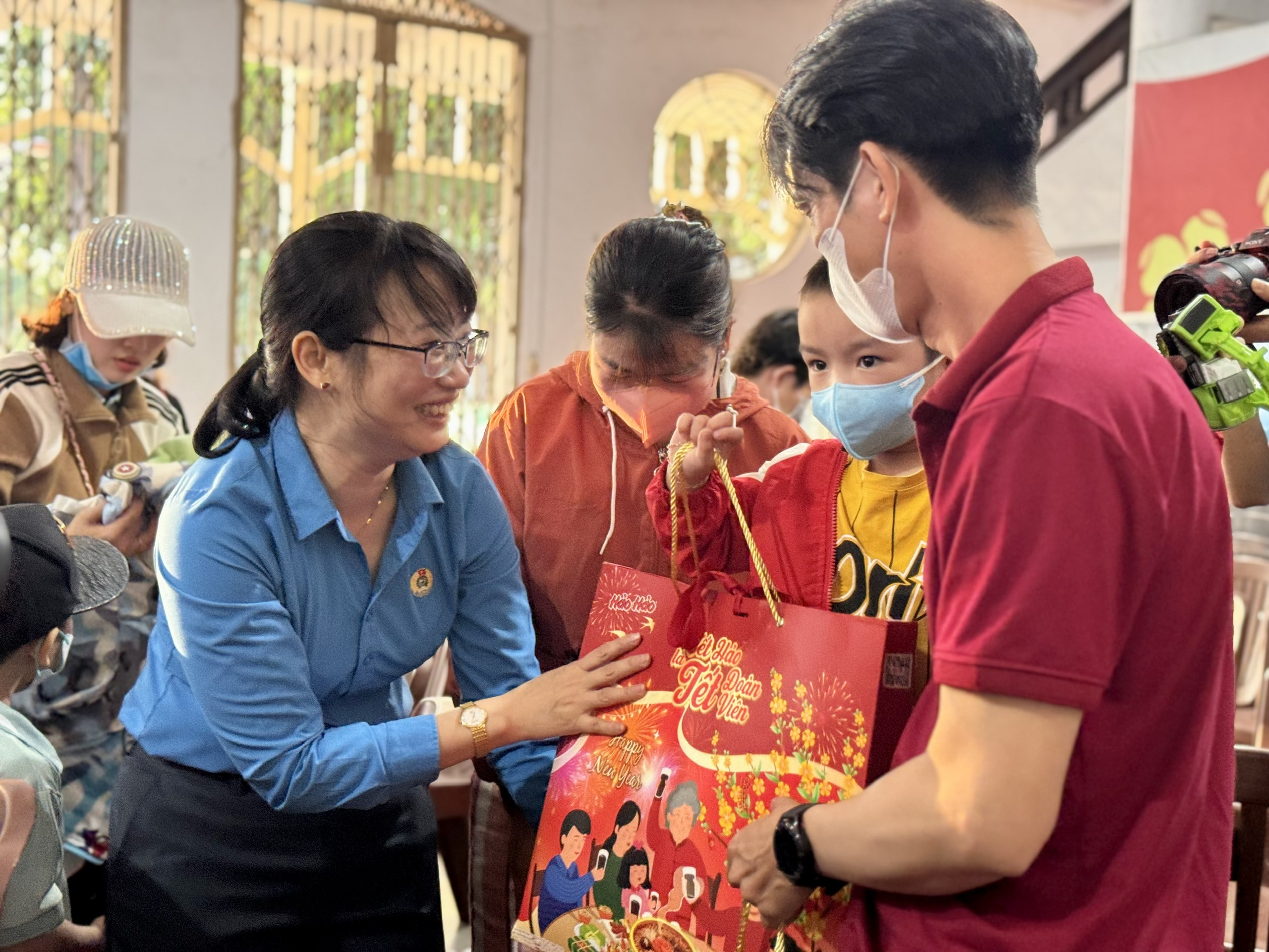 Những chuyến xe chở niềm vui sum họp- Ảnh 5.